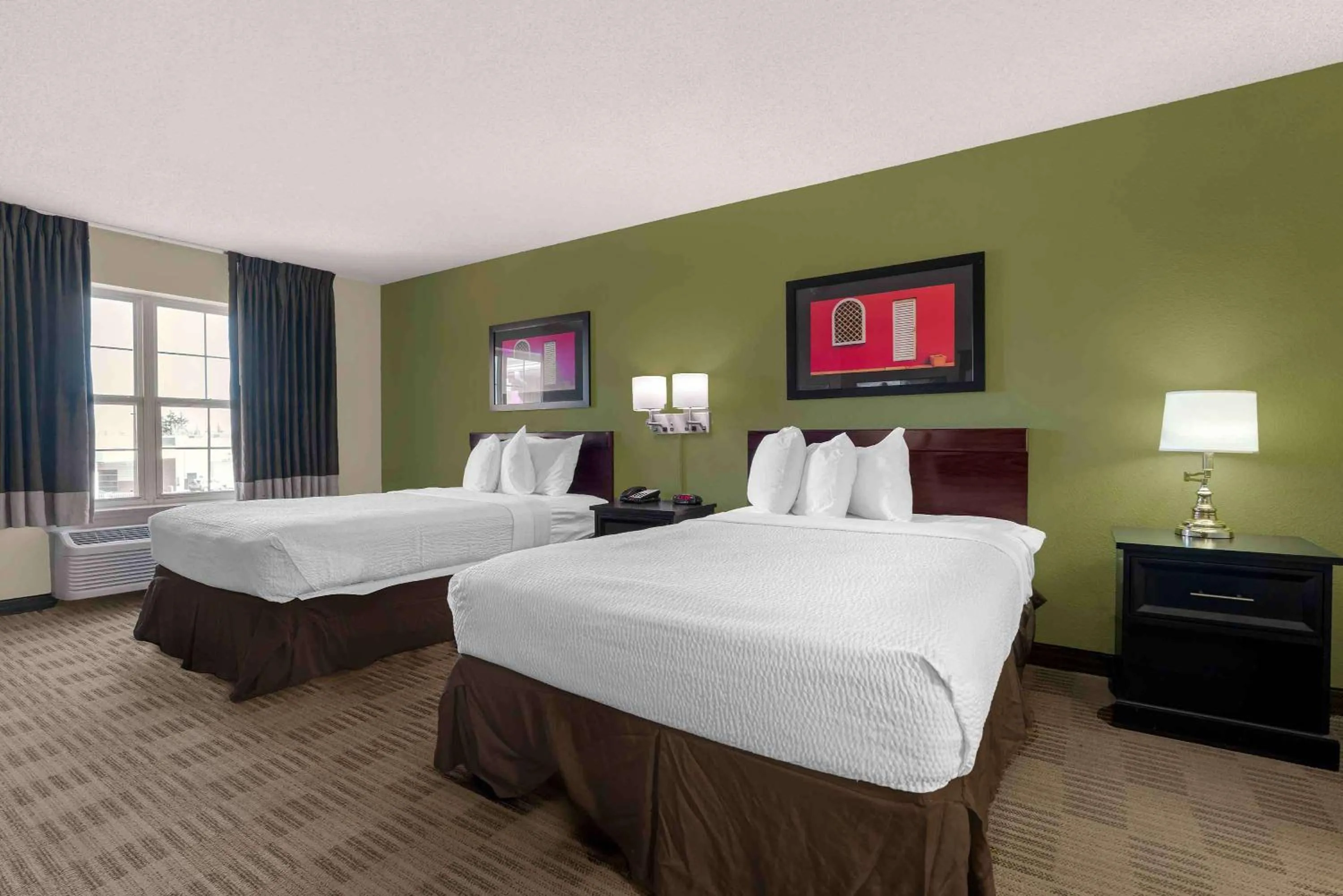 Bedroom, Bed in Extended Stay America Suites - Sacramento - Arden Way