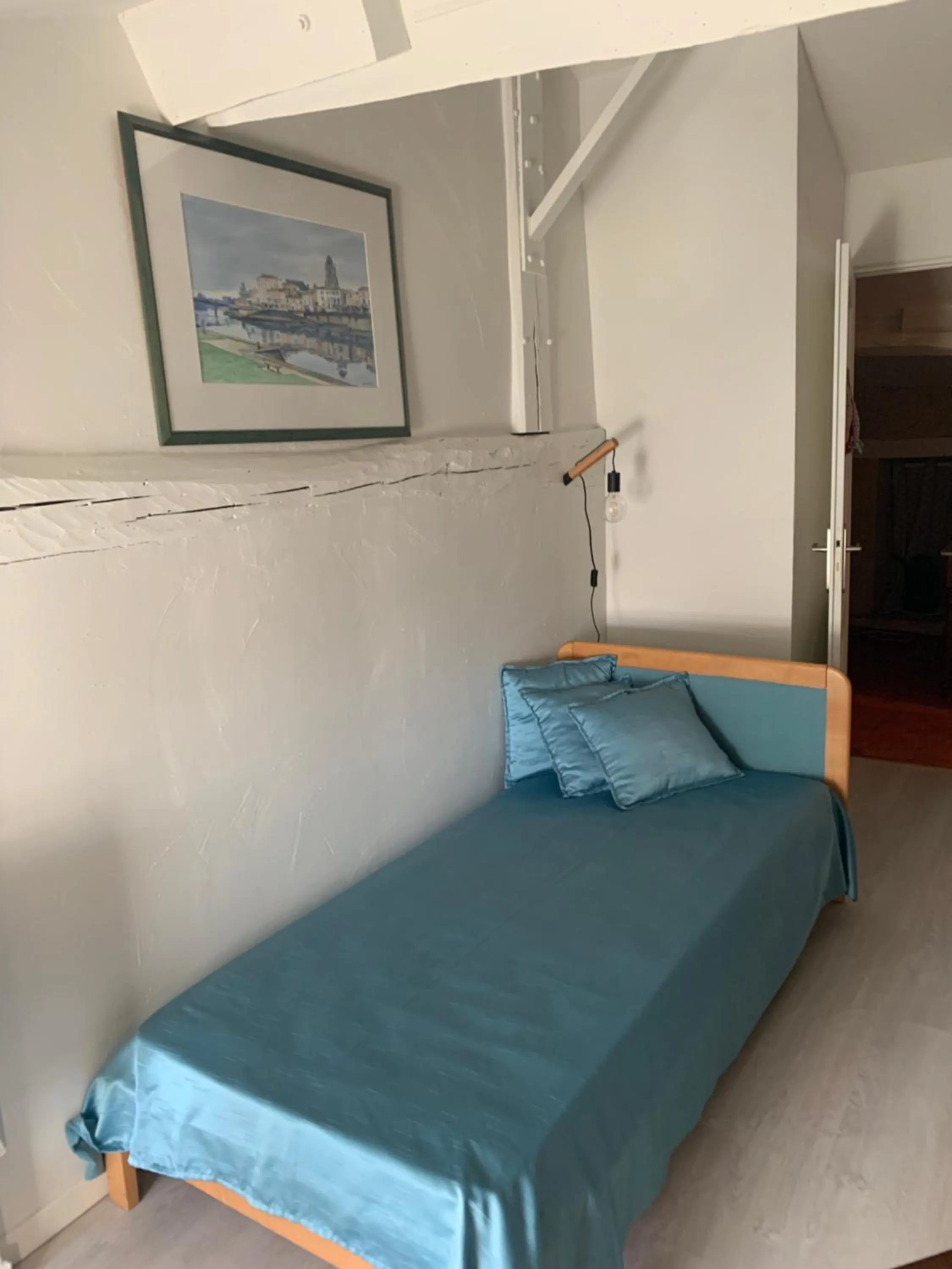 Bedroom, Bed in Maison d'hôtes La Chabanaise - Marais Poitevin