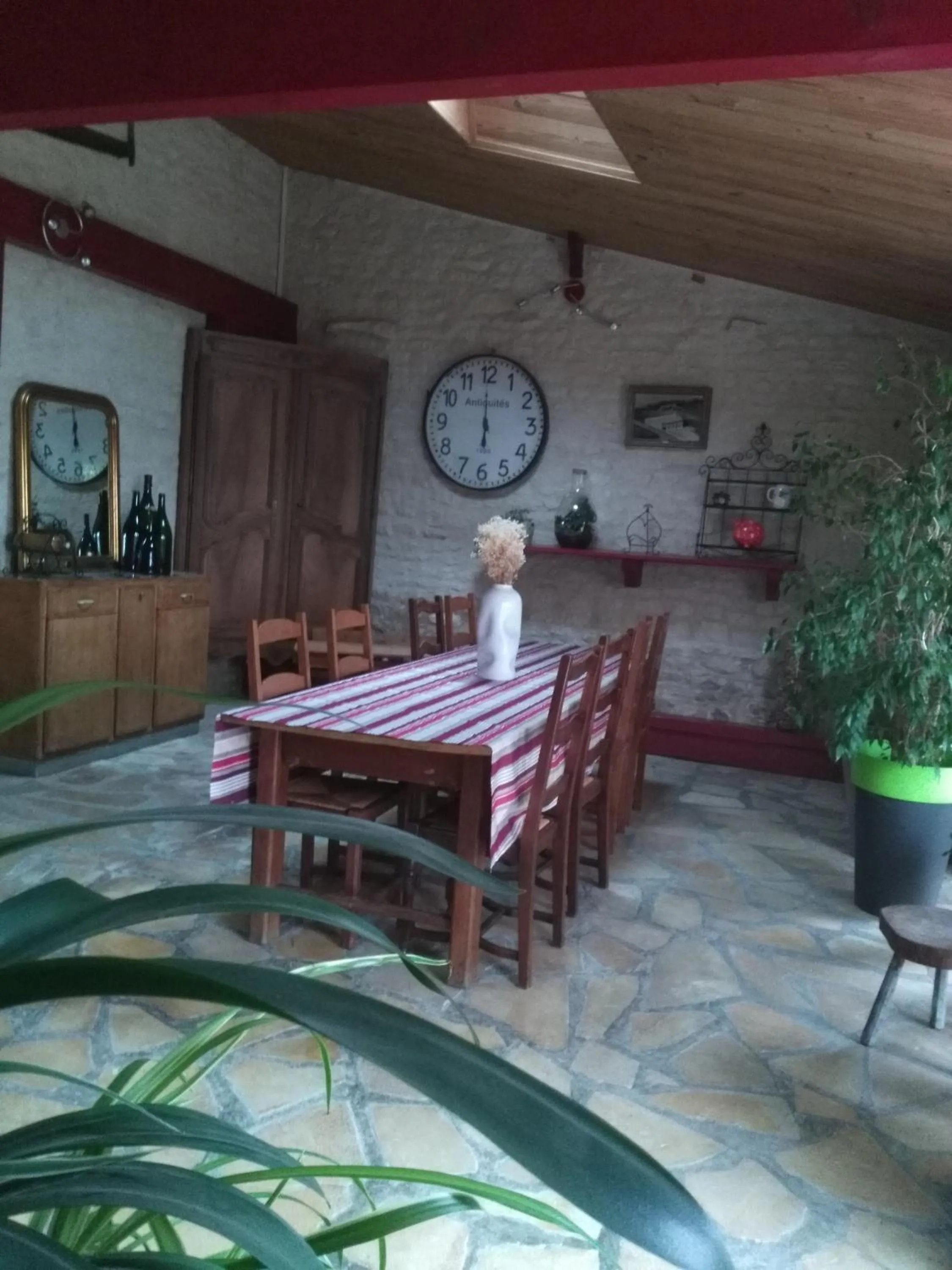 Dining area in Maison d'hôtes La Chabanaise - Marais Poitevin