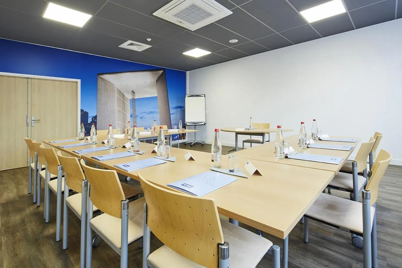 Meeting/conference room in Kyriad Paris Ouest - Bezons La Défense