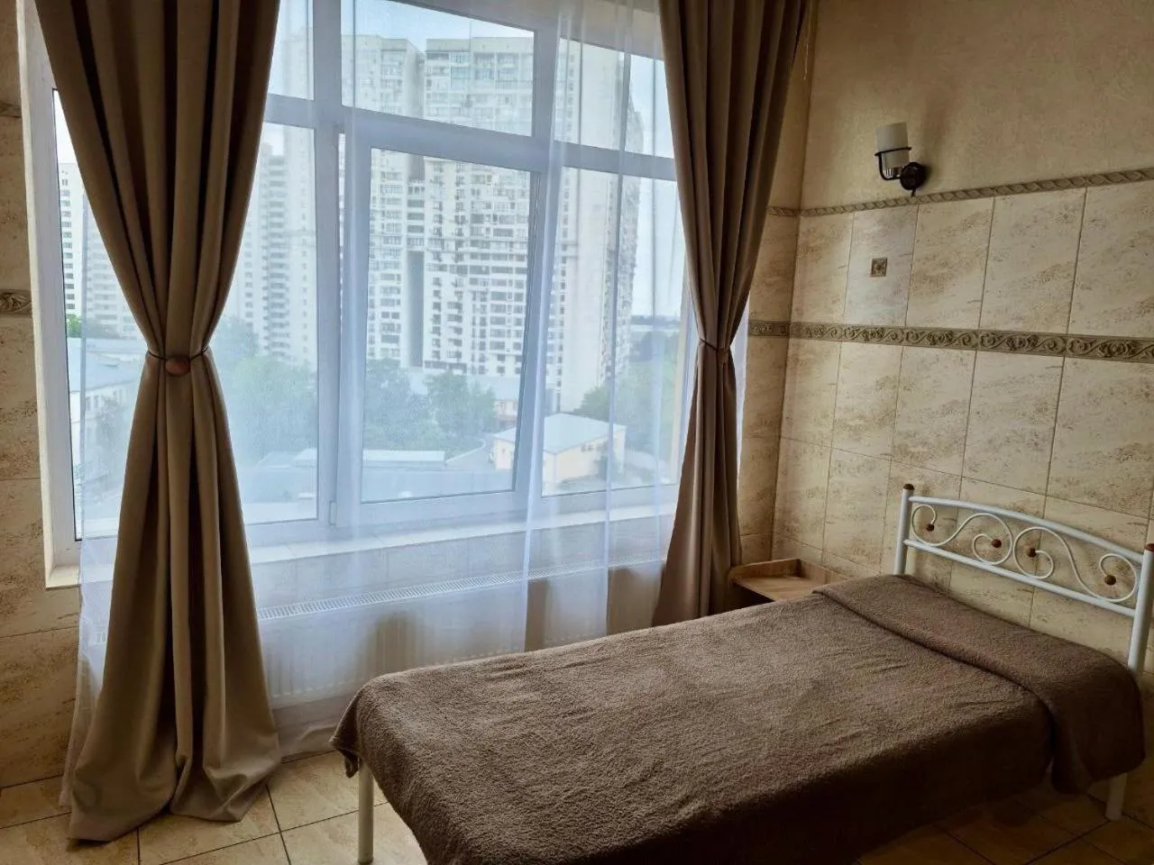 Photo of the whole room, Bed in Pechersk House