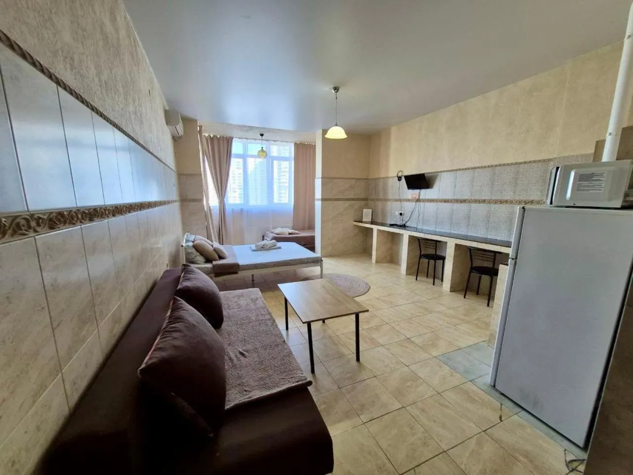 Communal lounge/ TV room in Pechersk House