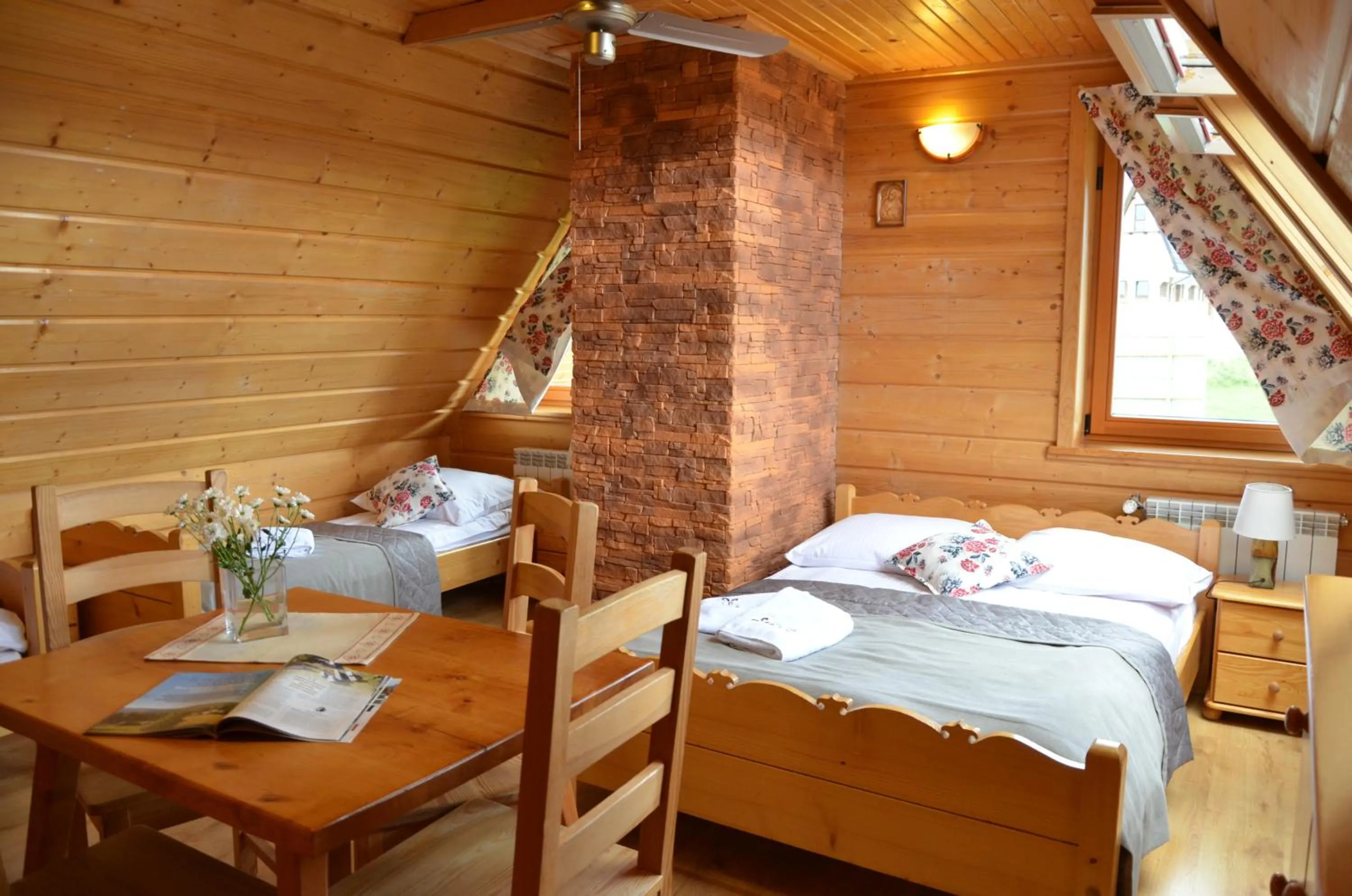 Bed in Jedla Miejsce Gościnne