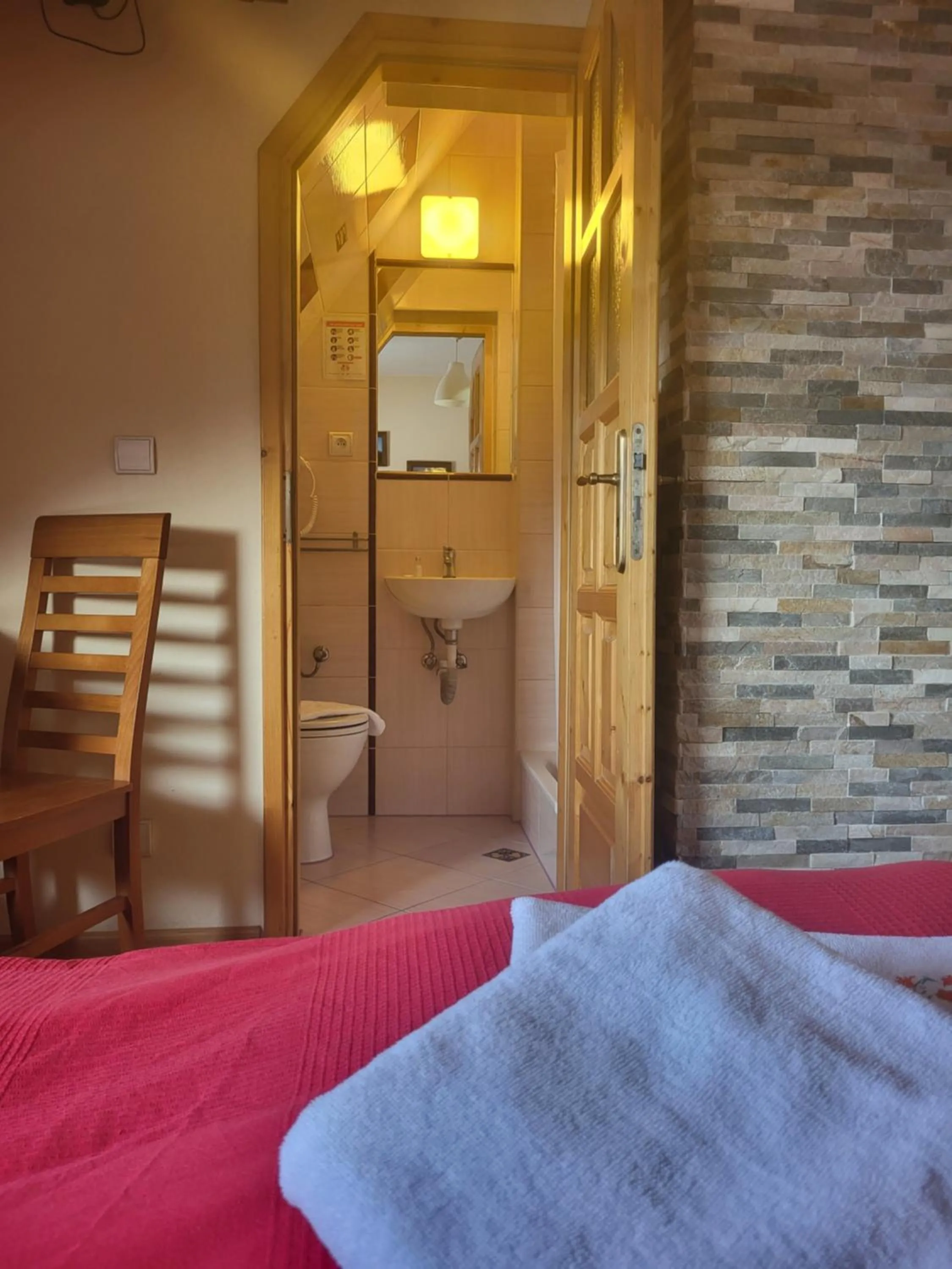 Bathroom, Bed in Jedla Miejsce Gościnne