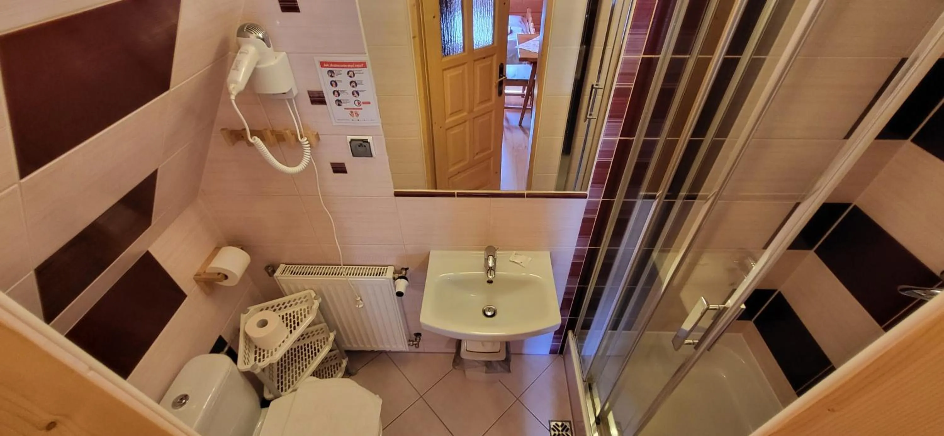 Shower in Jedla Miejsce Gościnne