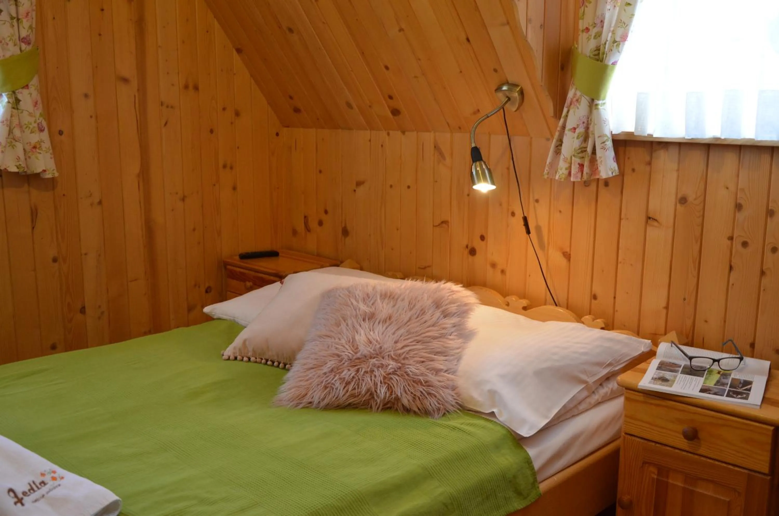 Bed in Jedla Miejsce Gościnne