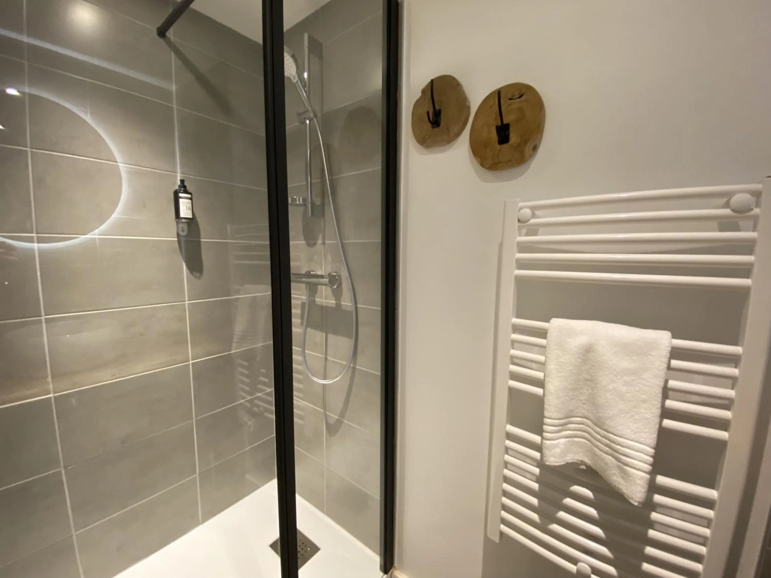 Bathroom in Hôtel La Maison des Dunes