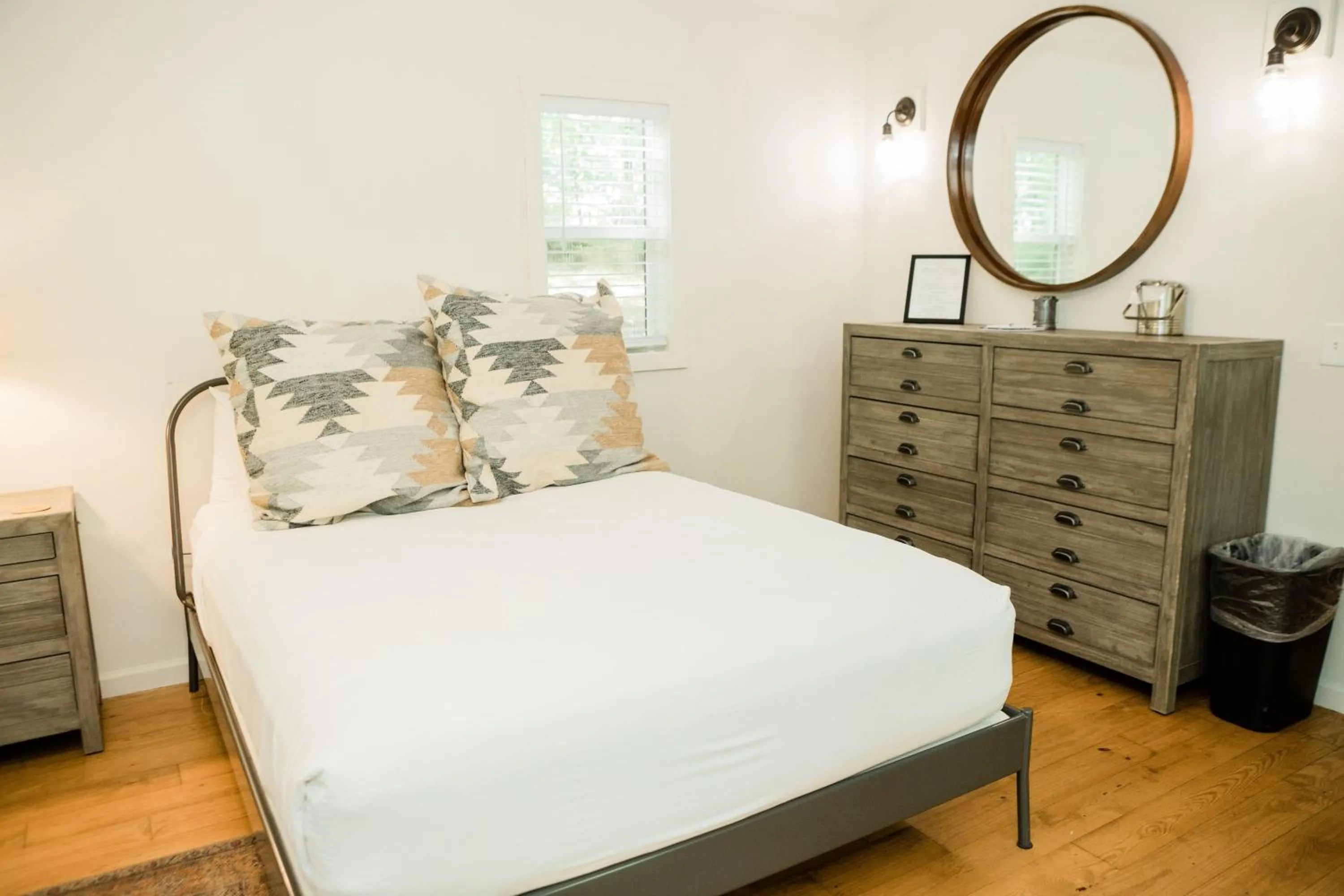 Photo of the whole room, Bed in Dahlonega Resort and Vineyard