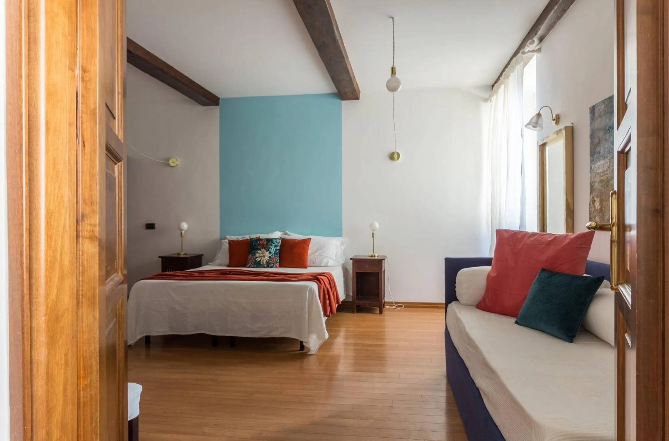 Photo of the whole room, Bed in Torripa Group - Trastevere