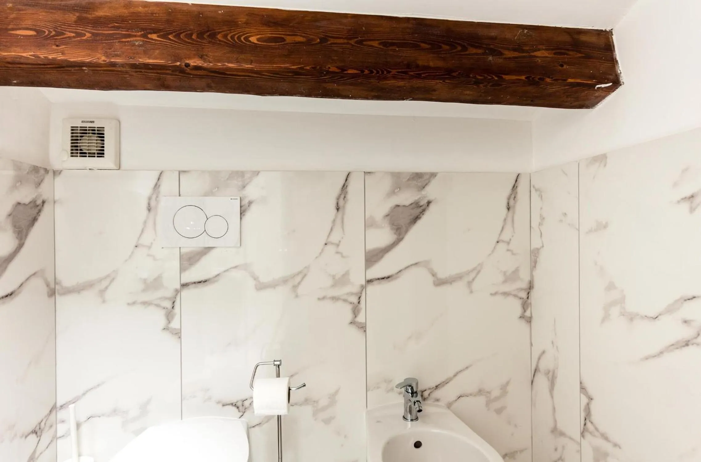 Bathroom in Torripa Group - Trastevere