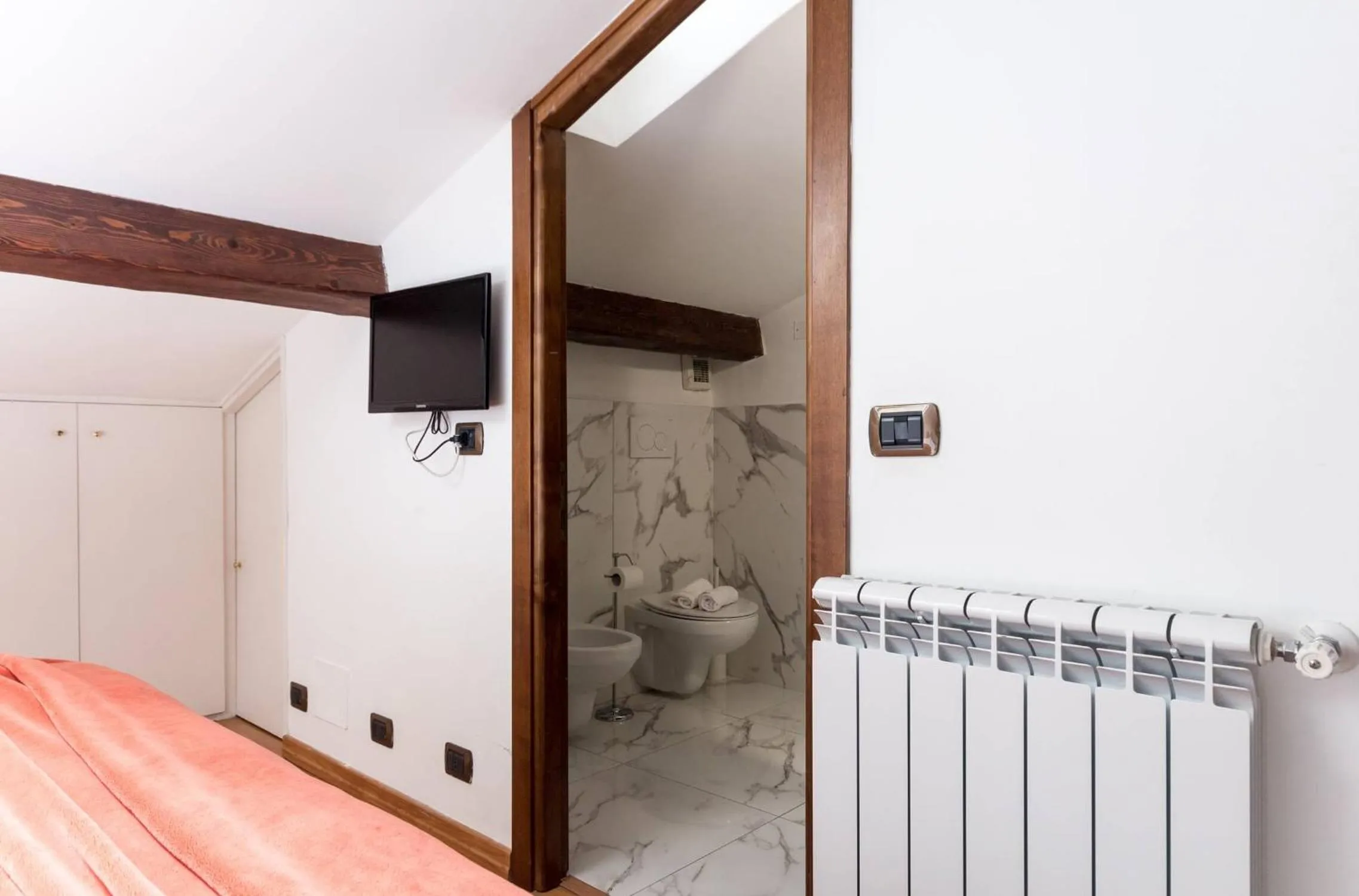 Bathroom in Torripa Group - Trastevere