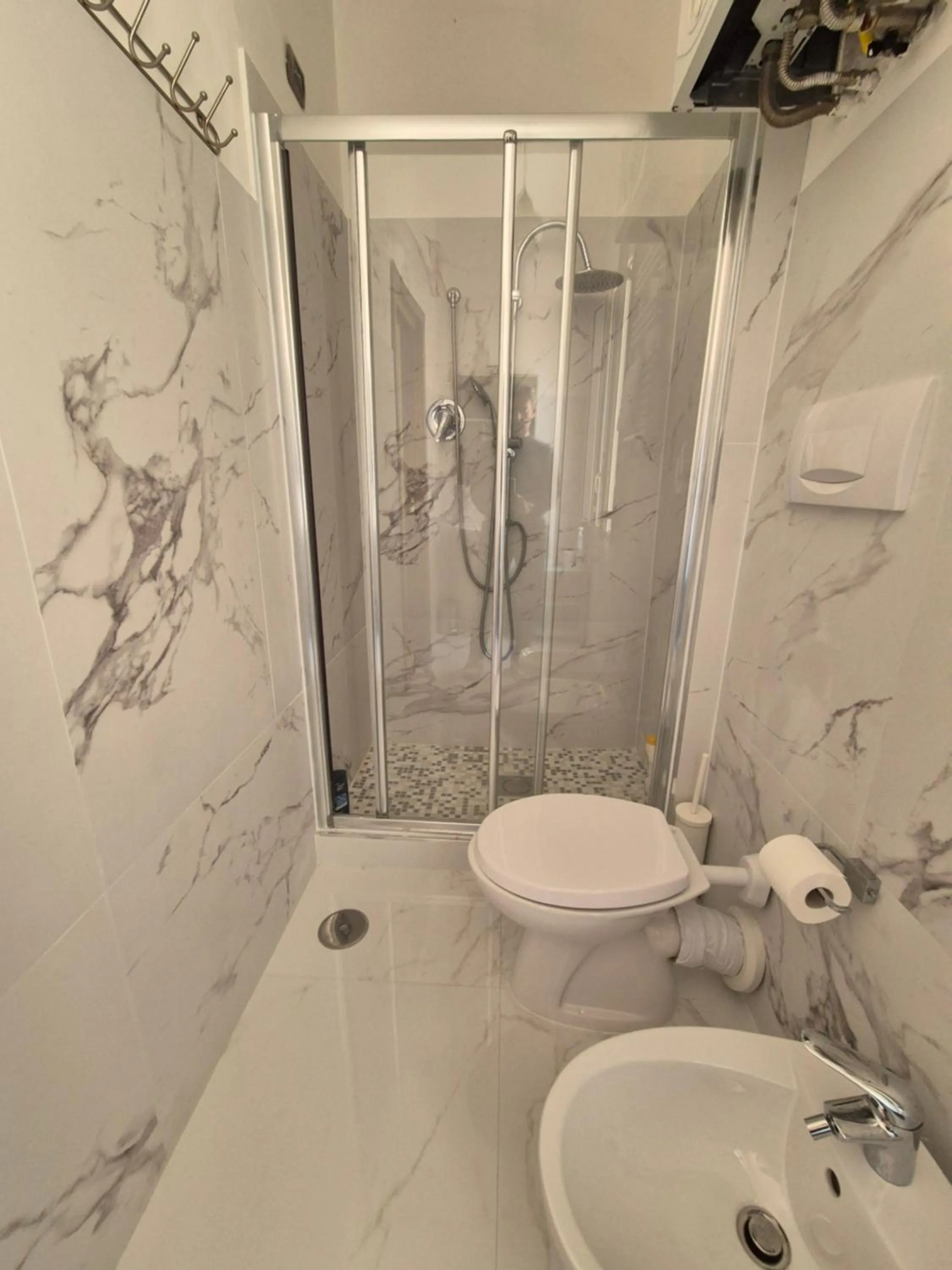 Bathroom in Torripa Group - Trastevere
