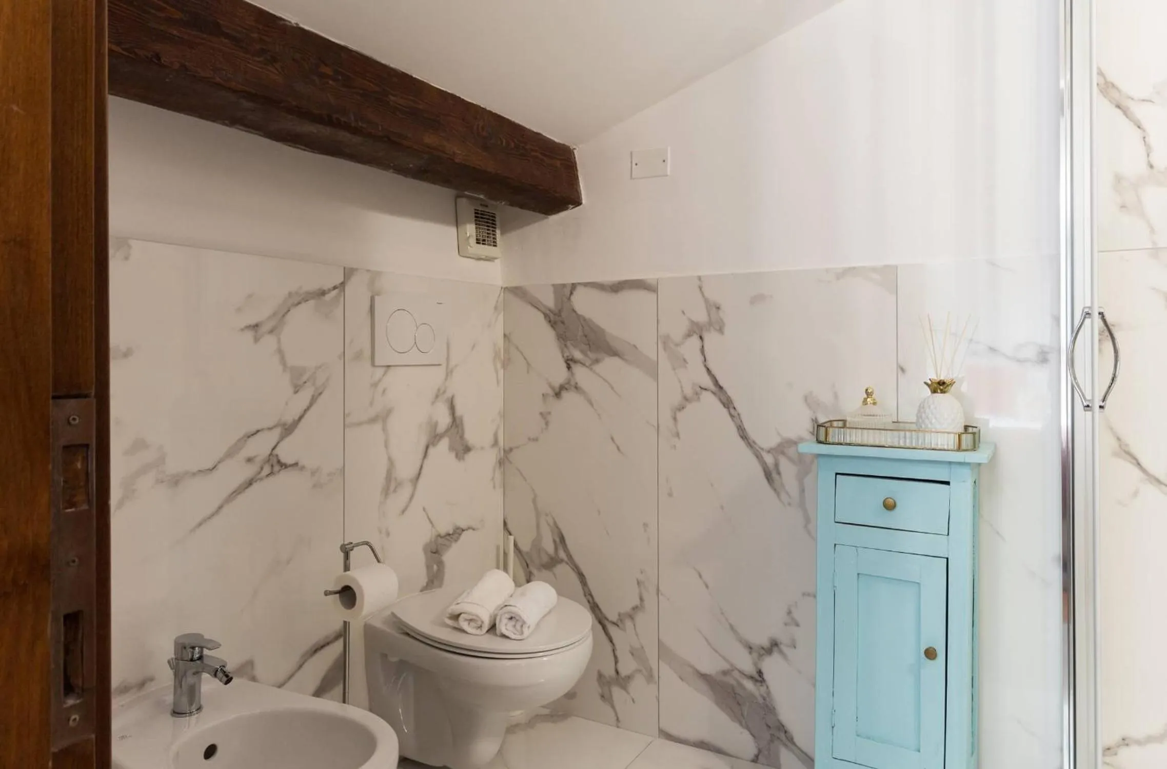 Toilet in Torripa Group - Trastevere