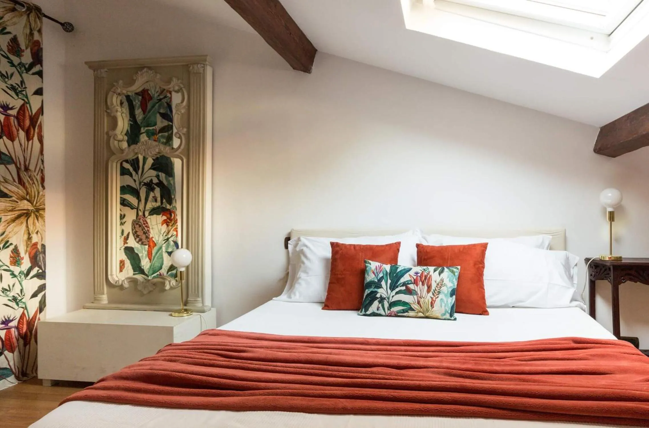 Bedroom, Bed in Torripa Group - Trastevere