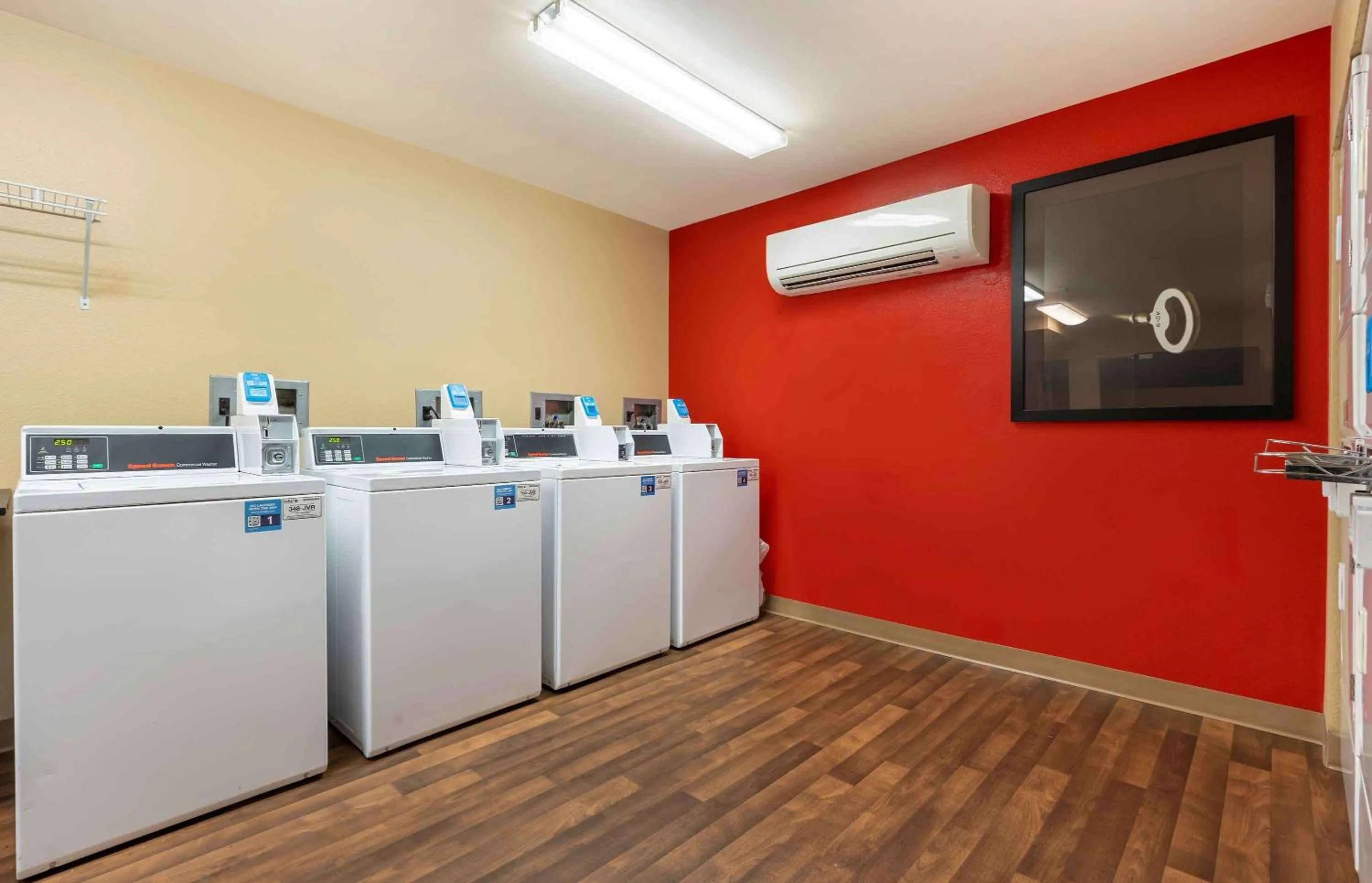 Property building in Extended Stay America Suites - Reno - South Meadows