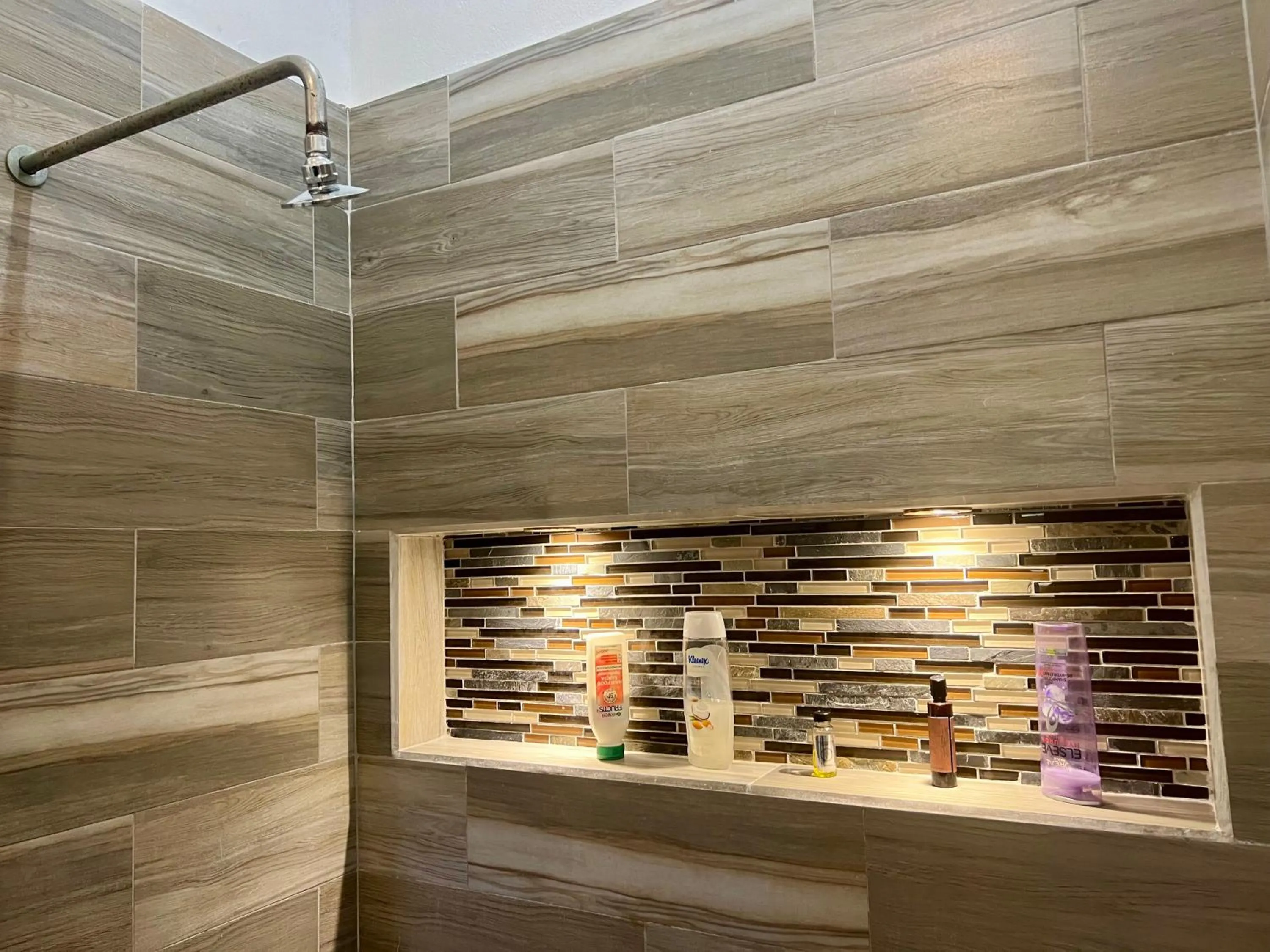 Shower in Cancun-Soho