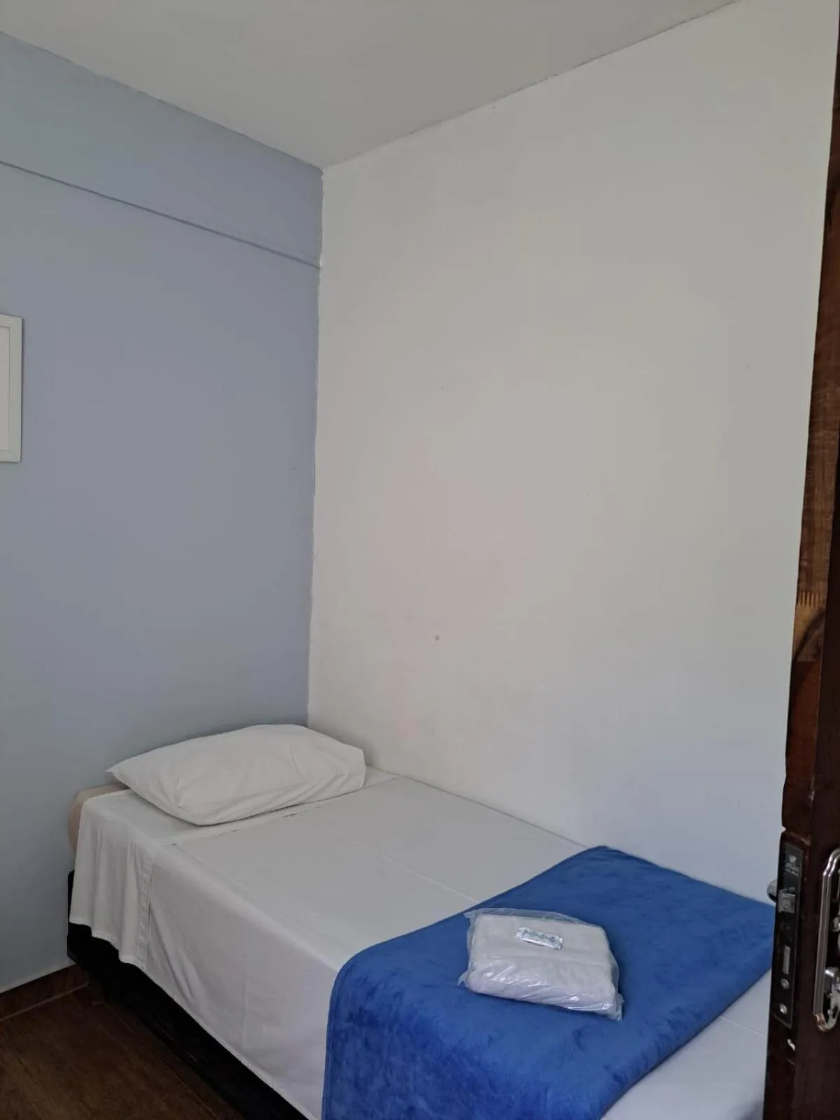 Photo of the whole room, Bed in Hotel Ponte Aérea - Aeroporto de Congonhas