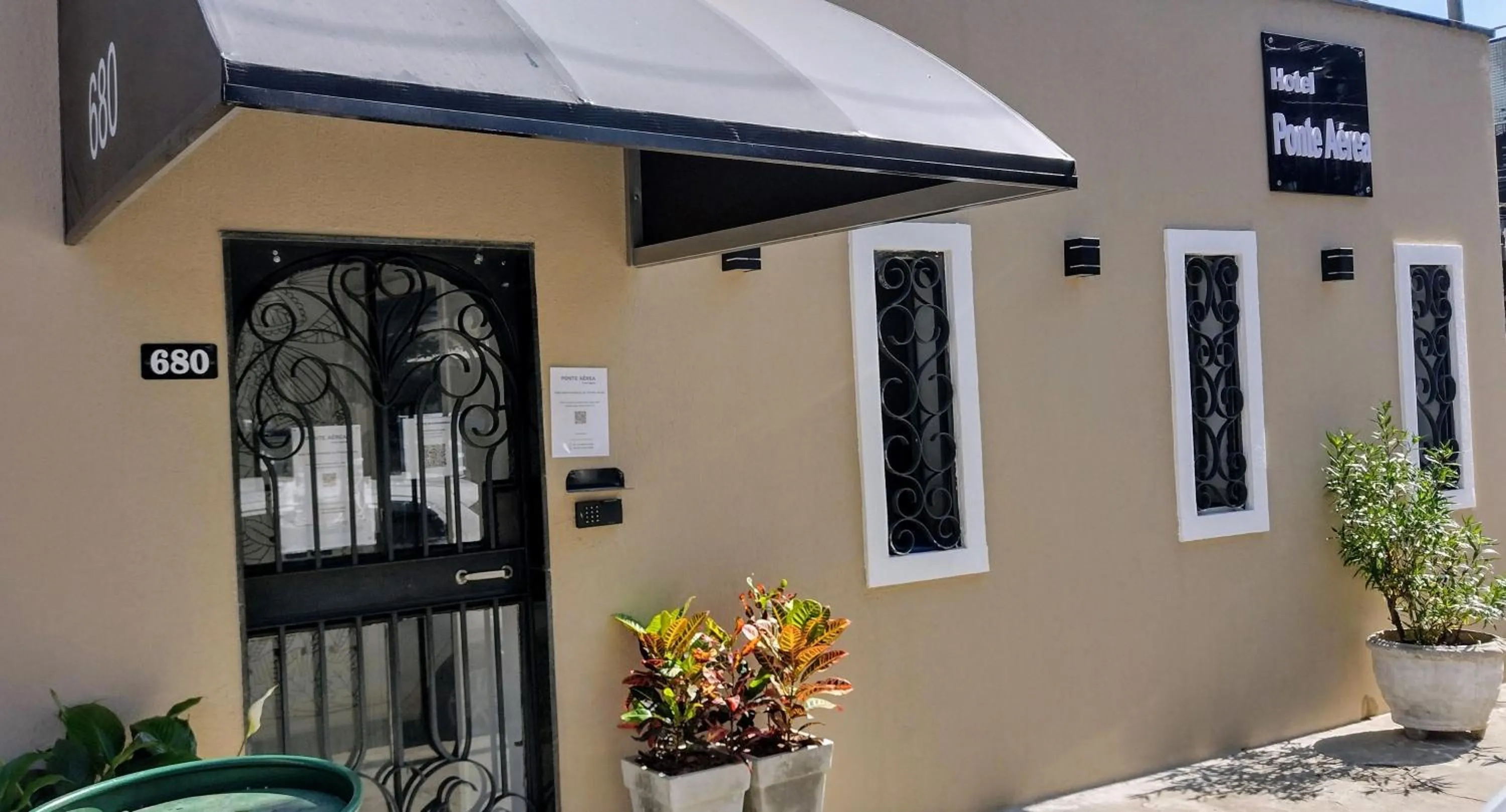 Facade/entrance in Hotel Ponte Aérea - Aeroporto de Congonhas