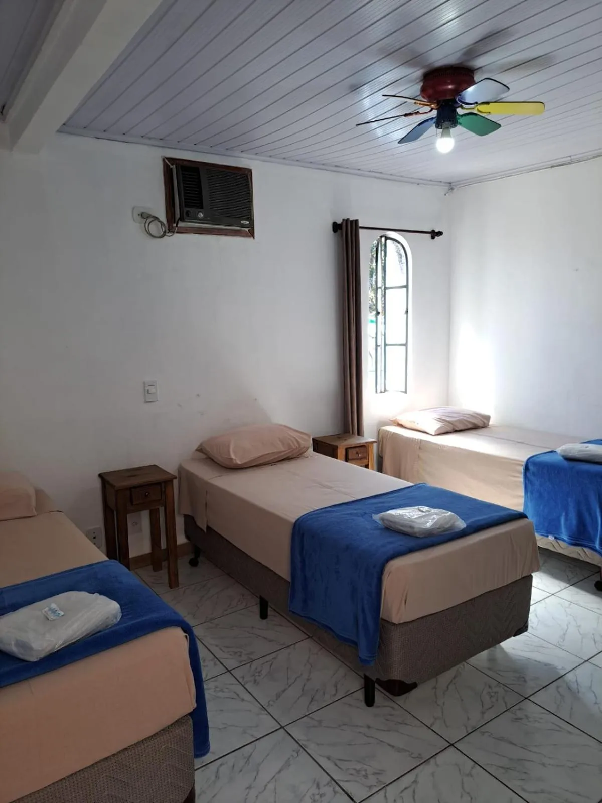 Photo of the whole room, Bed in Hotel Ponte Aérea - Aeroporto de Congonhas