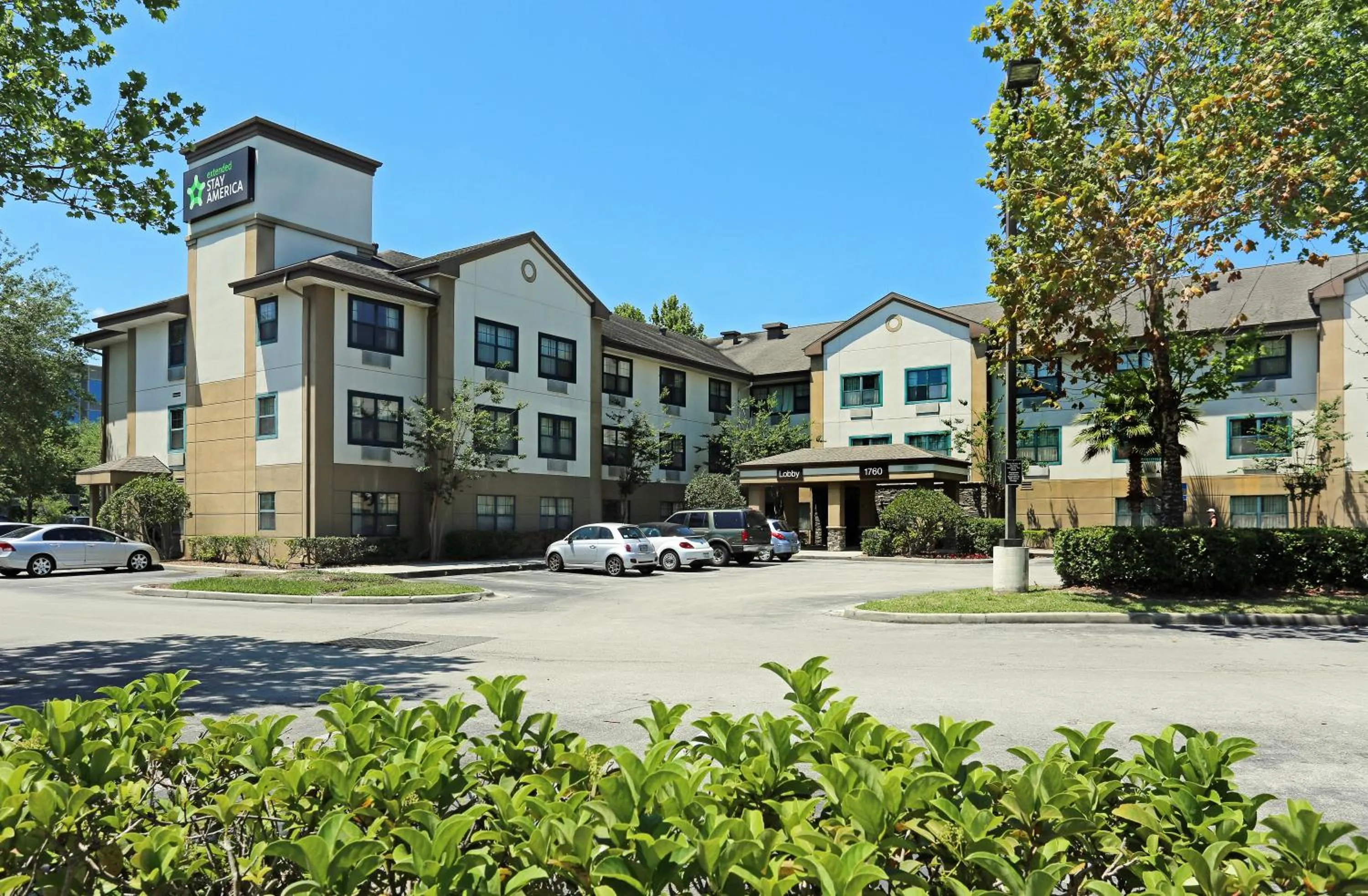 Property building in Extended Stay America Select Suites - Orlando - Maitland - 1760 Pembrook Dr