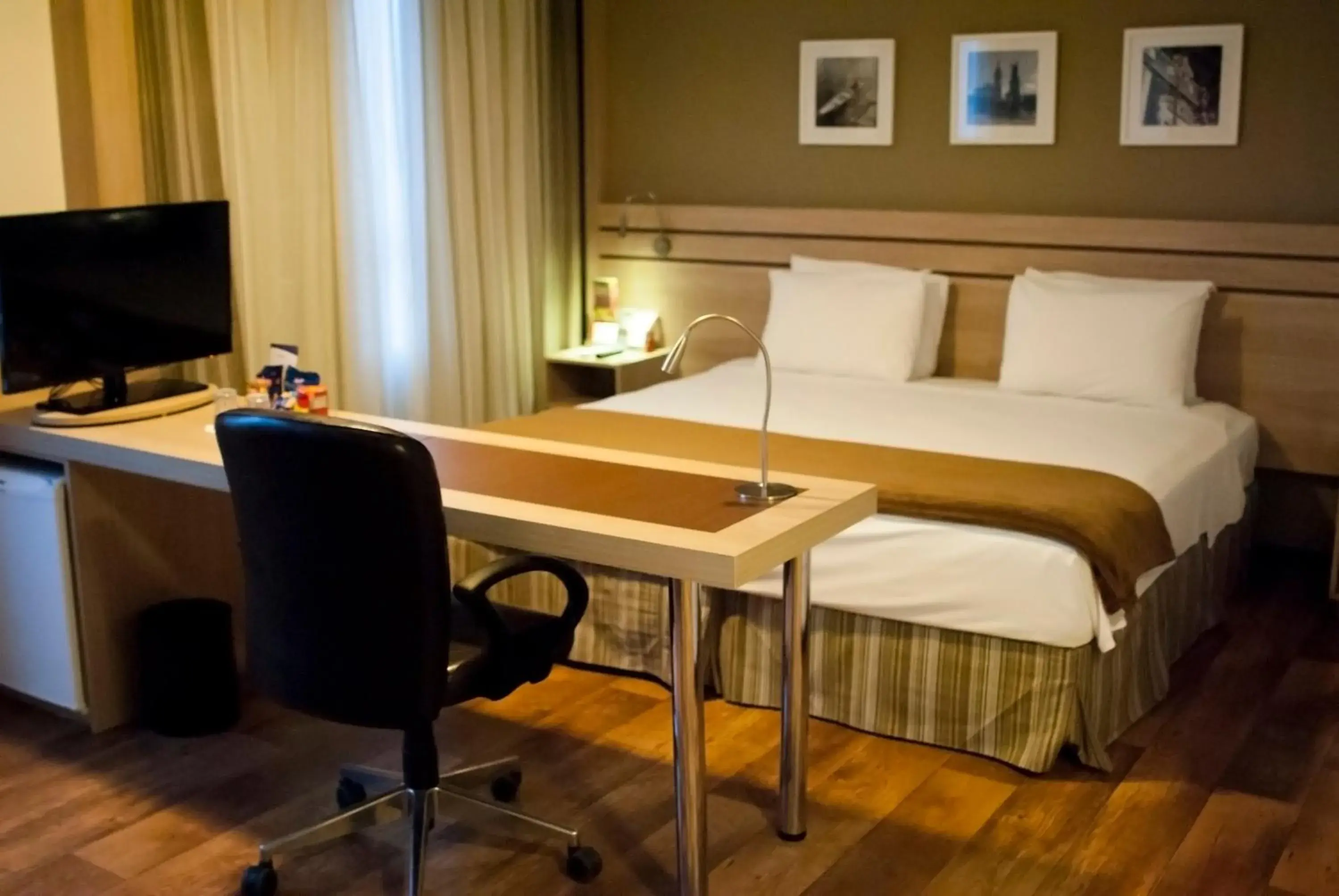 Standard Double - 1 King Bed in Intercity Manaus Standard Double - 1 King Bed in Intercity Manaus