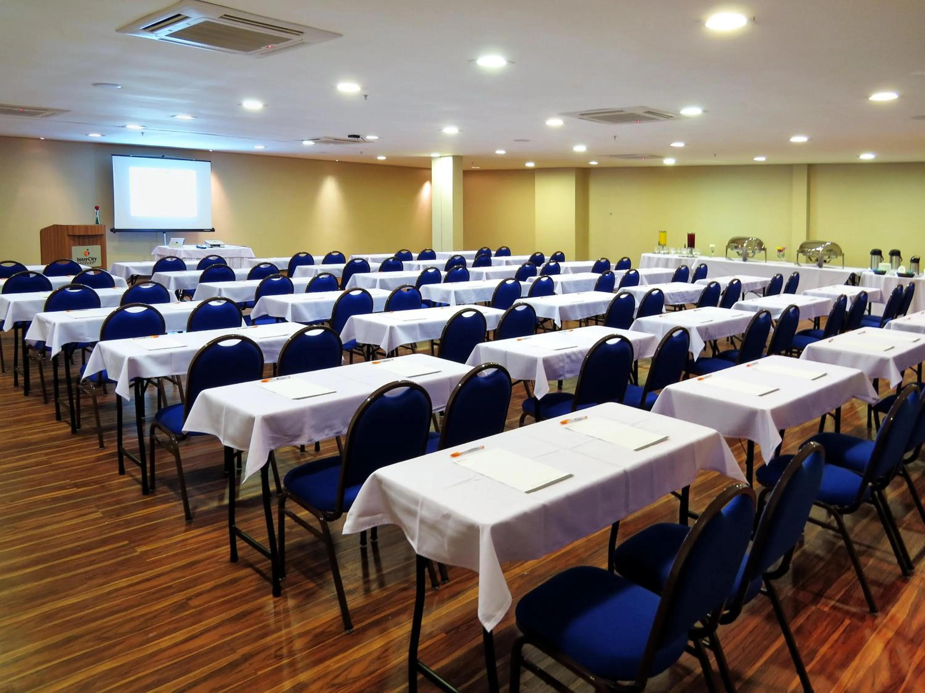 Meeting/conference room in Intercity Manaus