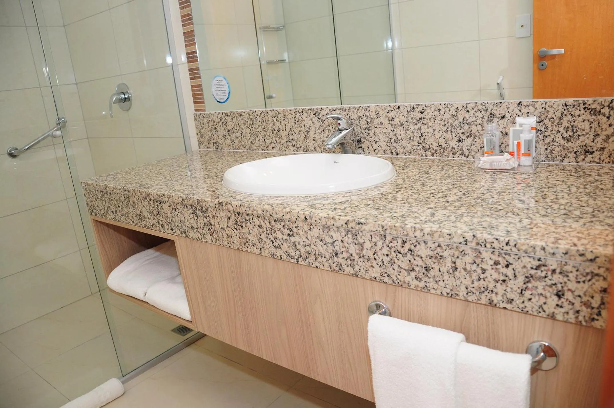 Bathroom in Intercity Manaus