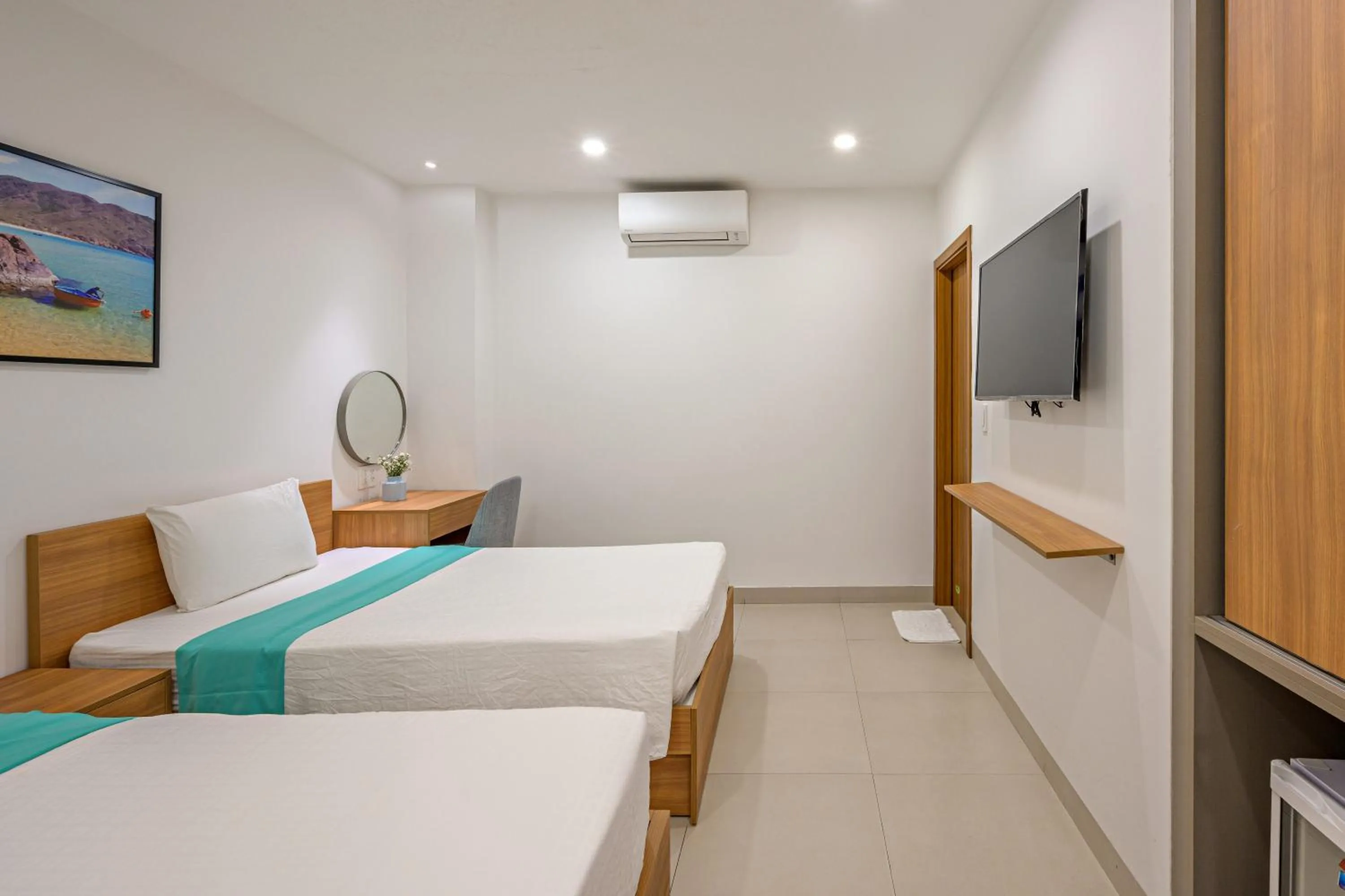 Bedroom, Bed in Delight Hotel