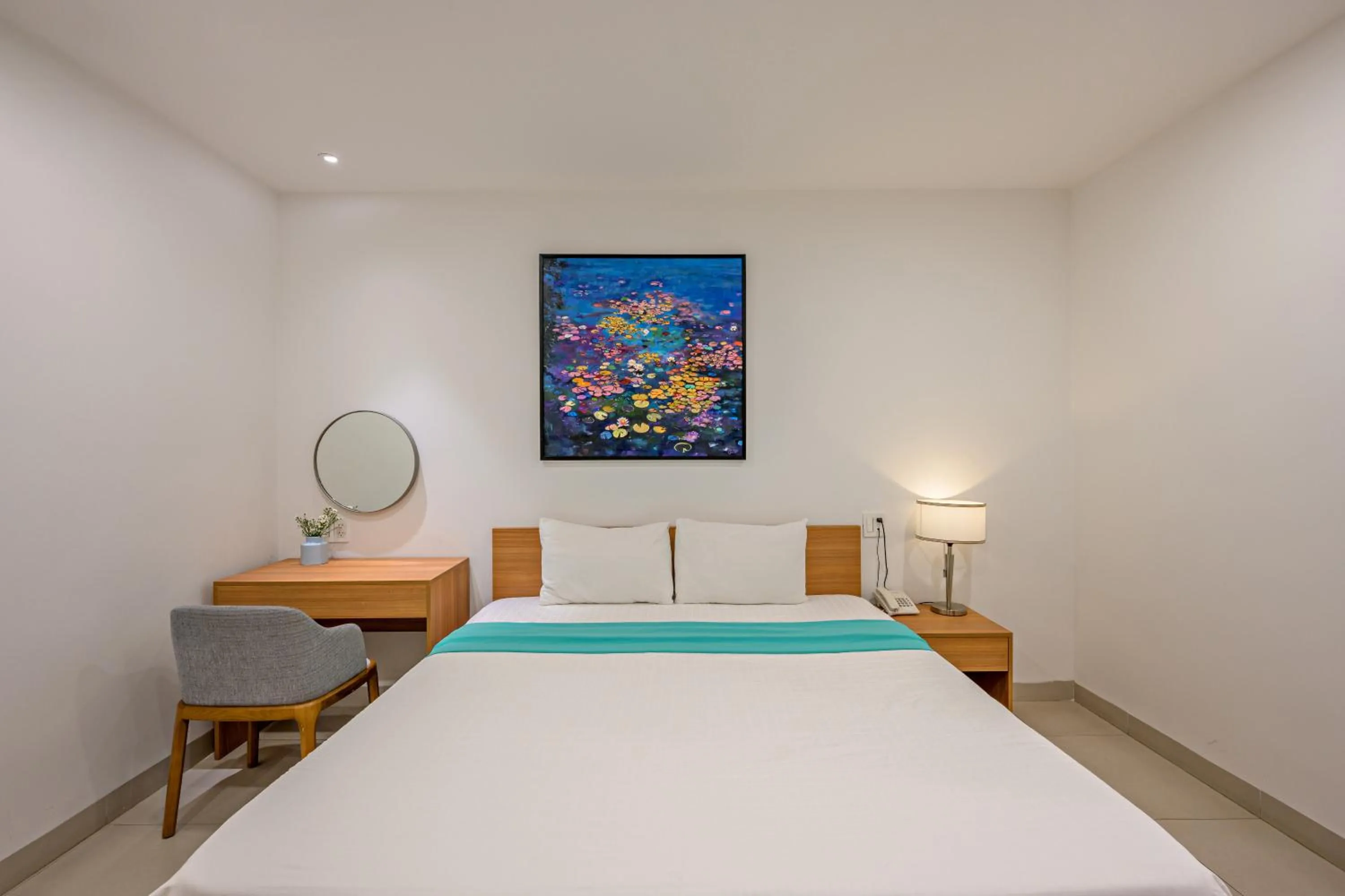 Bedroom, Bed in Delight Hotel