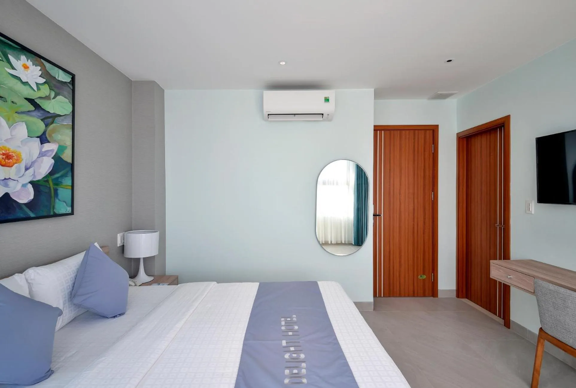 Photo of the whole room, Bed in Delight Hotel