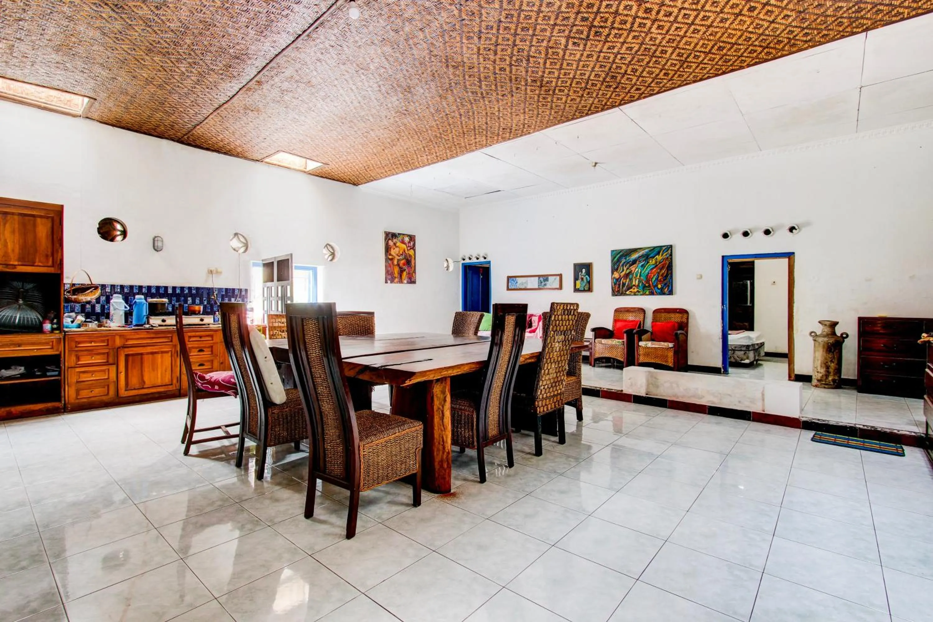 Lobby or reception in Hotel O Chez Laelik Guesthouse