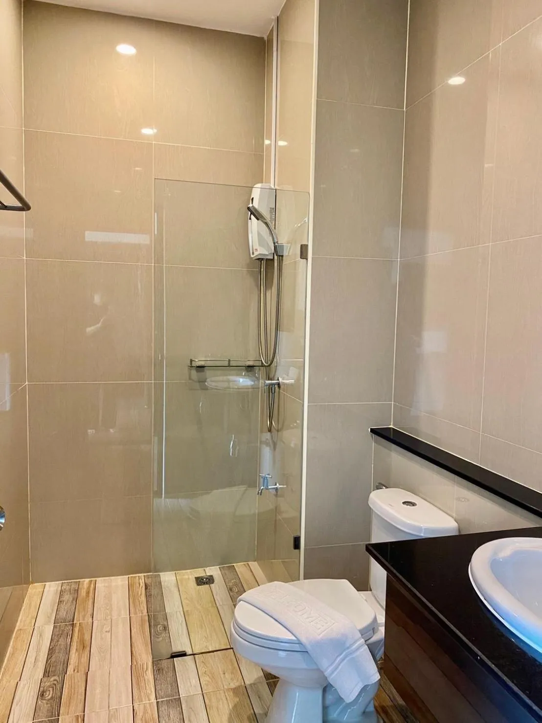 Bathroom in The Vet Boutique Hotel - SHA Extra Plus