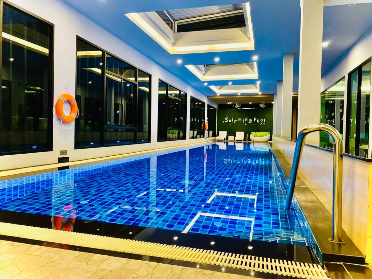 Swimming pool in The Vet Boutique Hotel - SHA Extra Plus