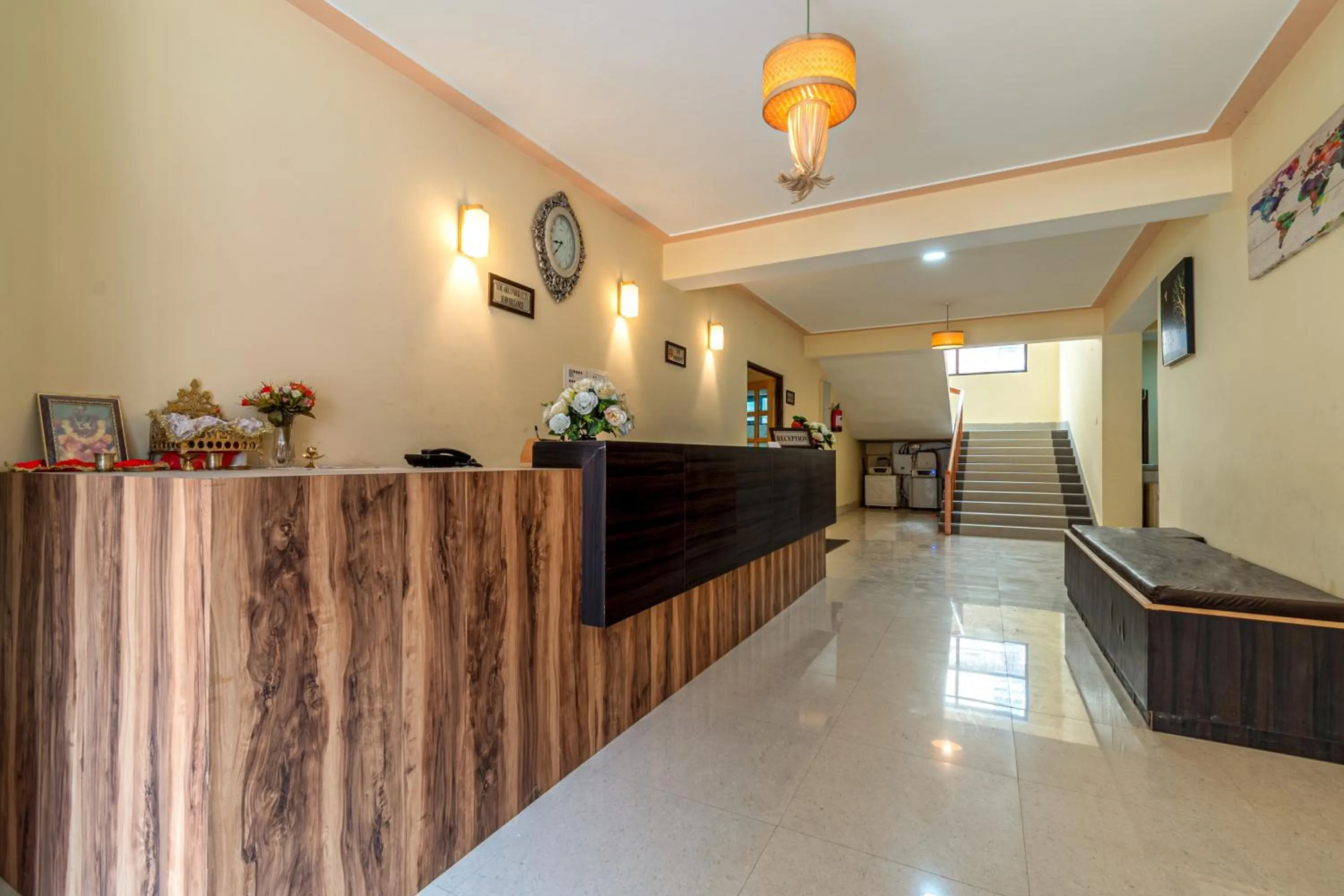 Lobby or reception in Magellan's The Golden Bridge