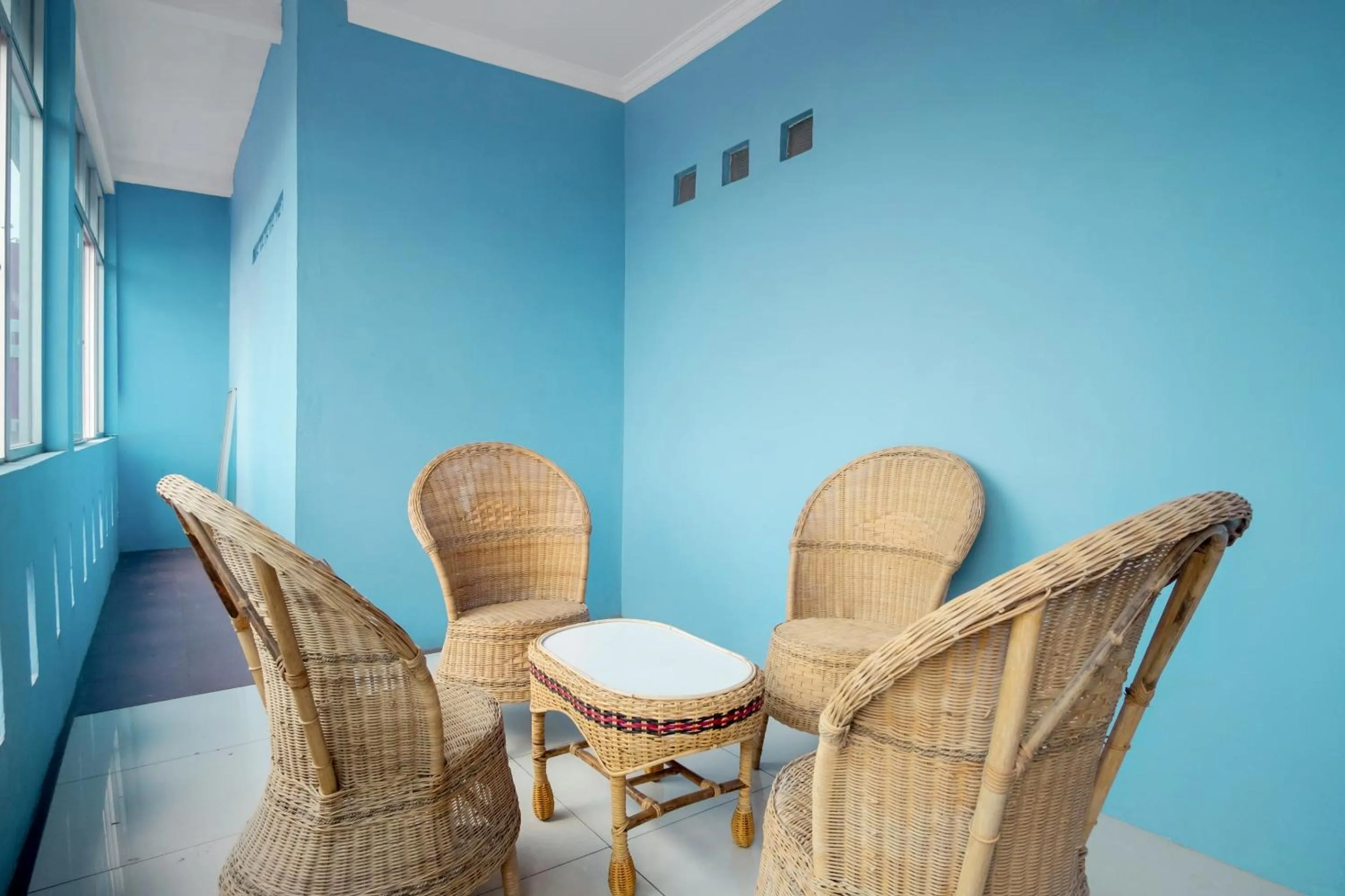 Lobby or reception in Hotel O Titipapan Residence