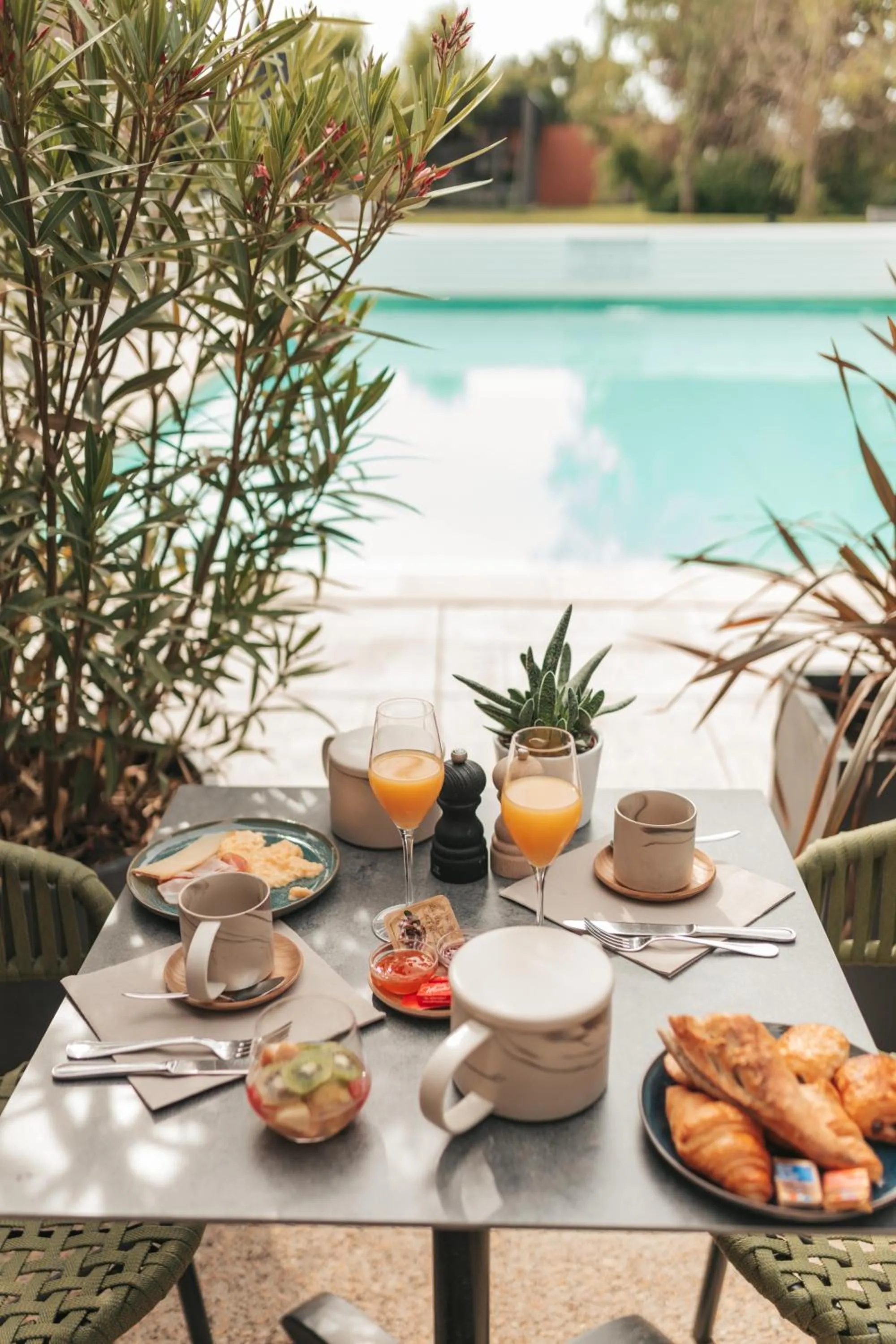 Breakfast in Le Dracy Hôtel et Spa