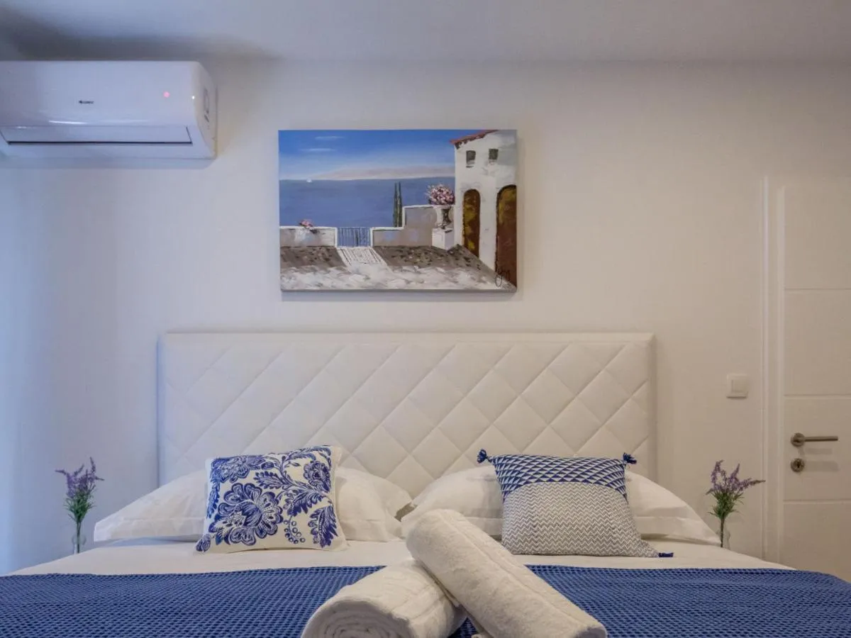 Bed in Apartment Villa Franko Maris
