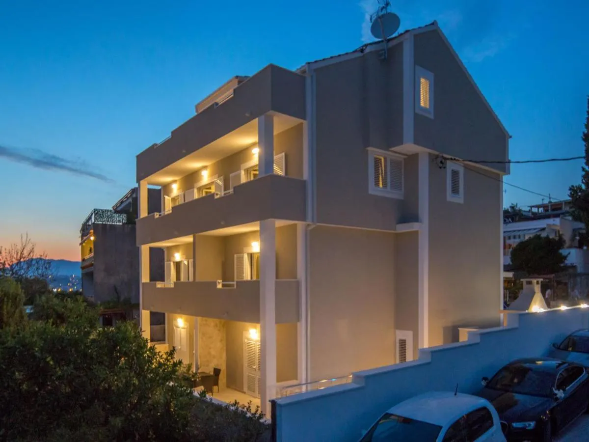 Apartment Villa Franko Maris