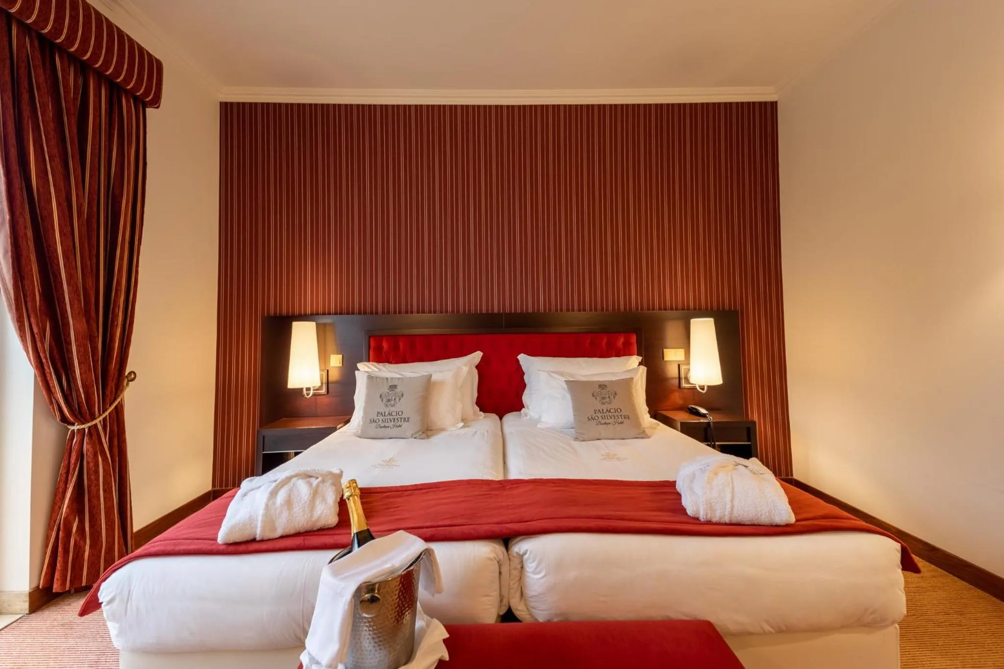 Decorative detail, Bed in Palacio São Silvestre-Boutique Hotel