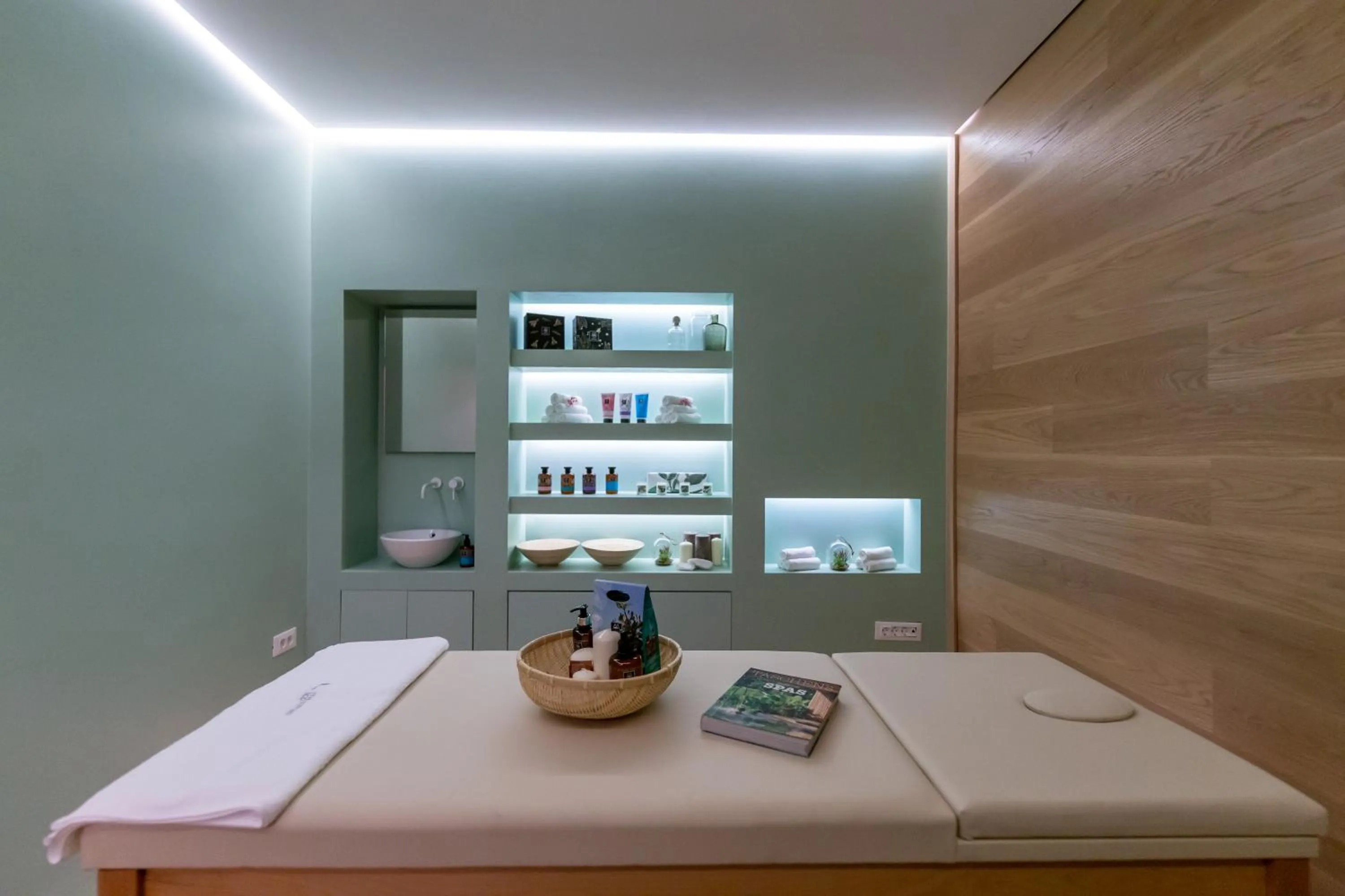 Massage in Messinian Icon Hotel & Suites