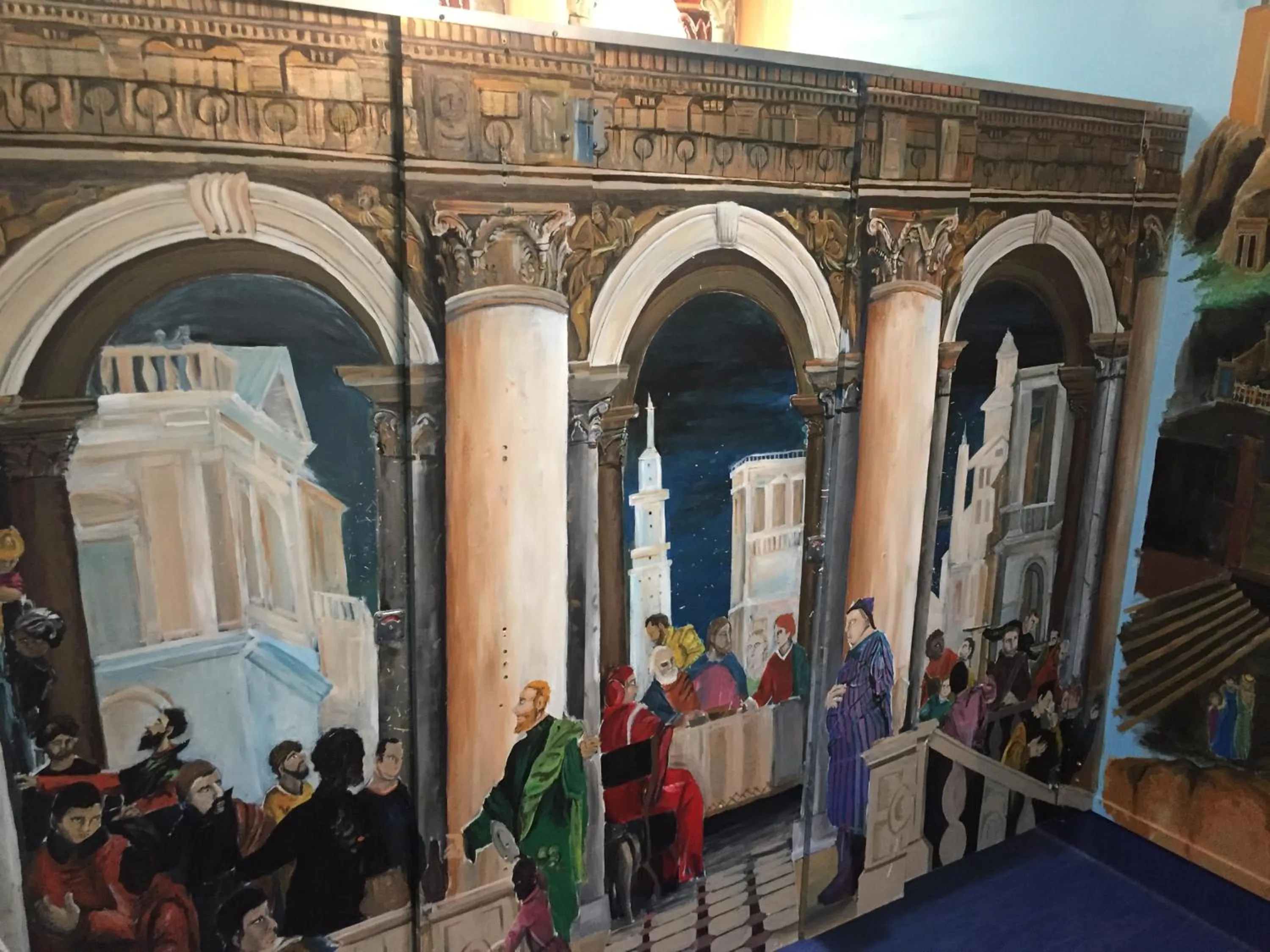 Decorative detail in Atlantis Backpackers