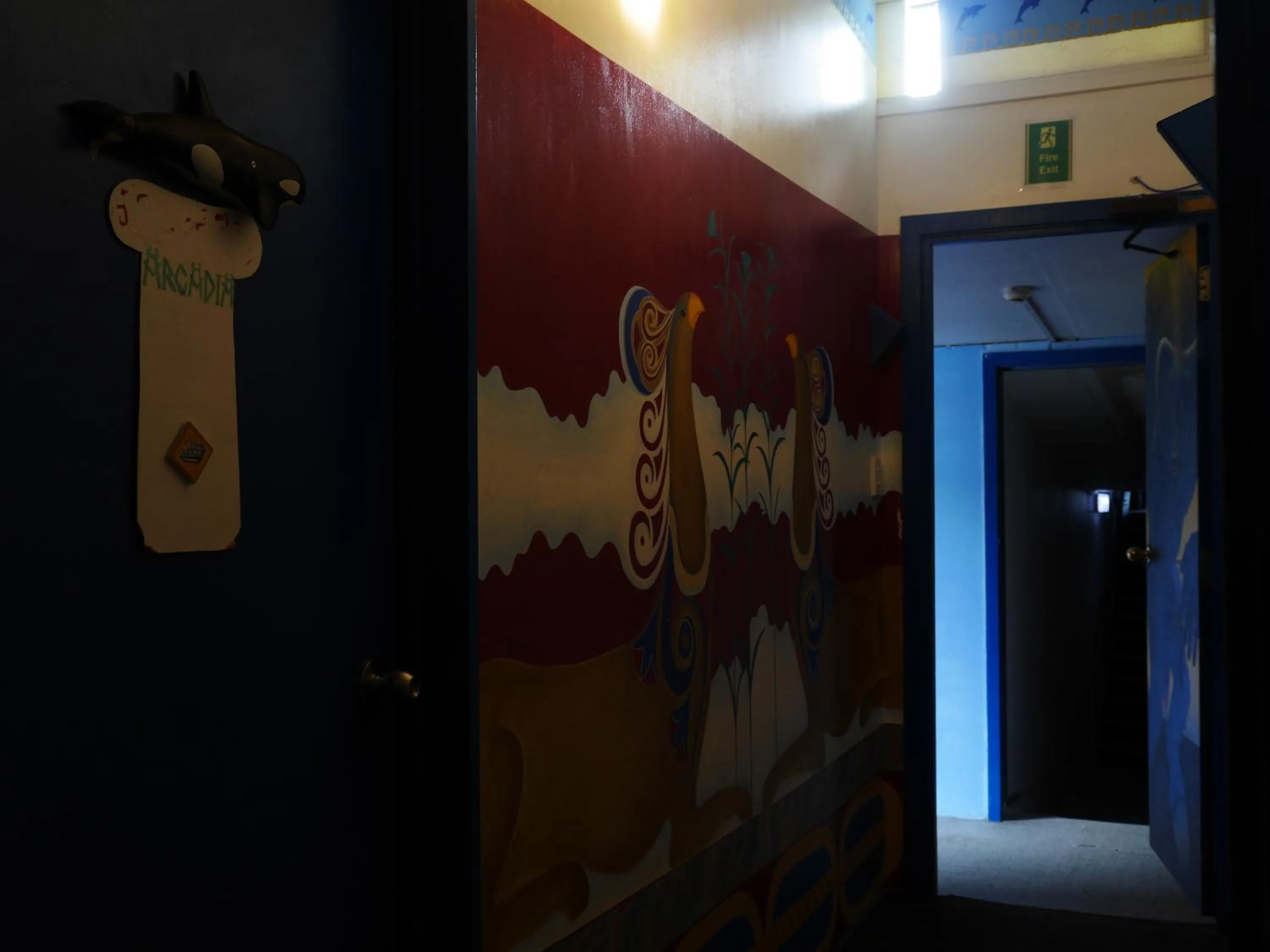 Decorative detail in Atlantis Backpackers