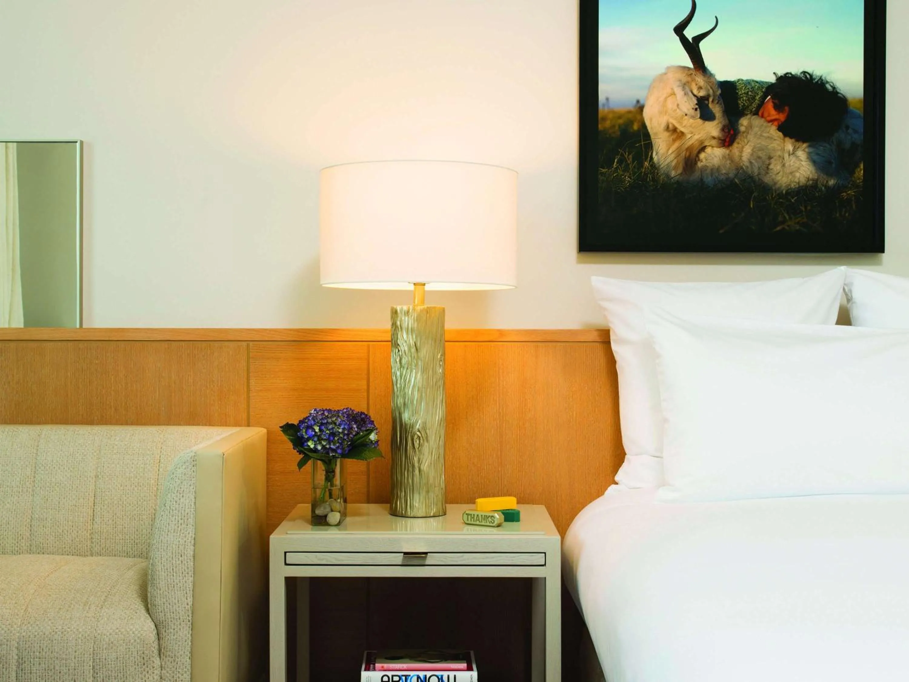 Photo of the whole room, Bed in 21c Museum Hotel Bentonville - MGallery