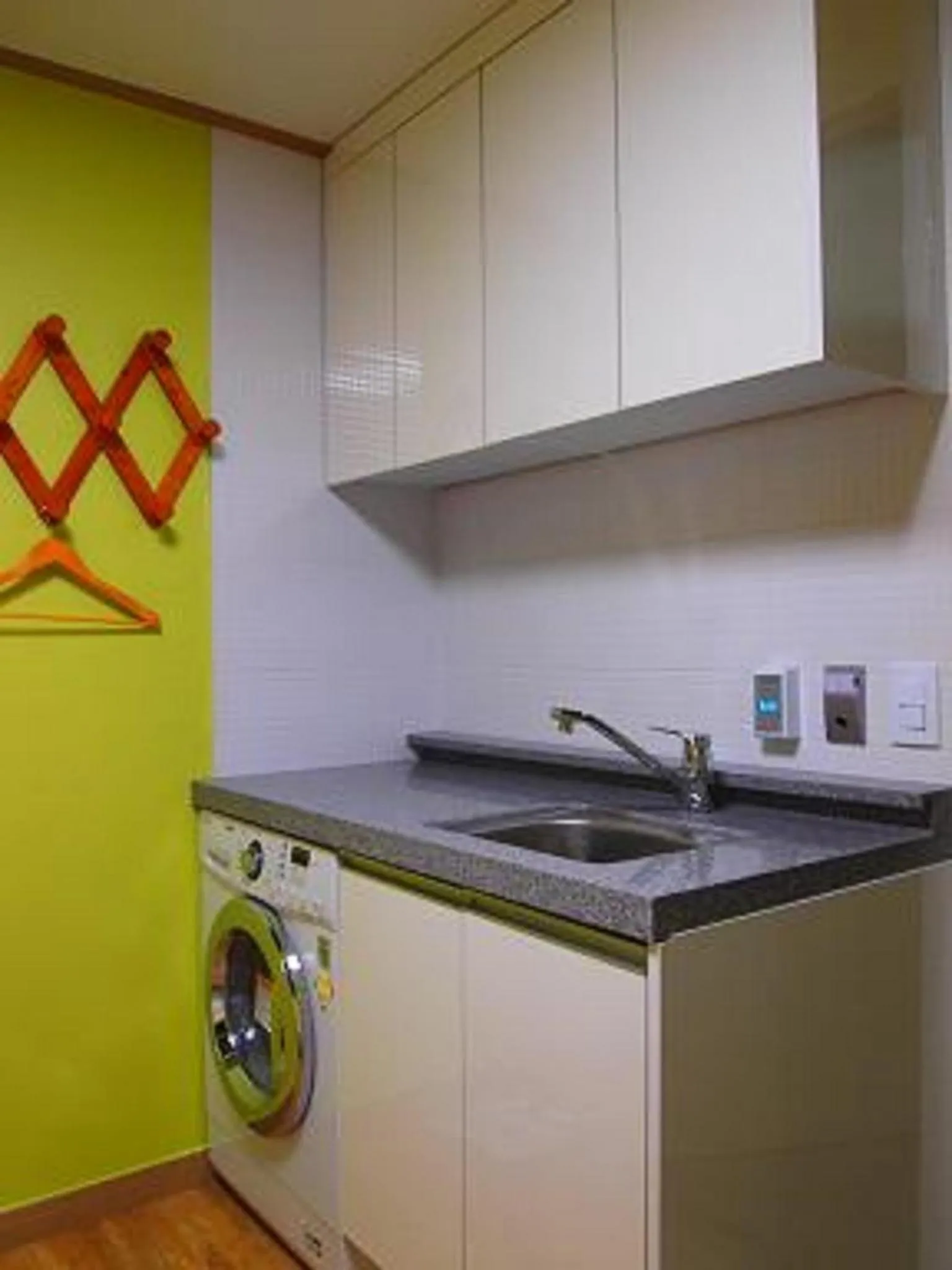 Kitchen or kitchenette in Cheonggye Haus