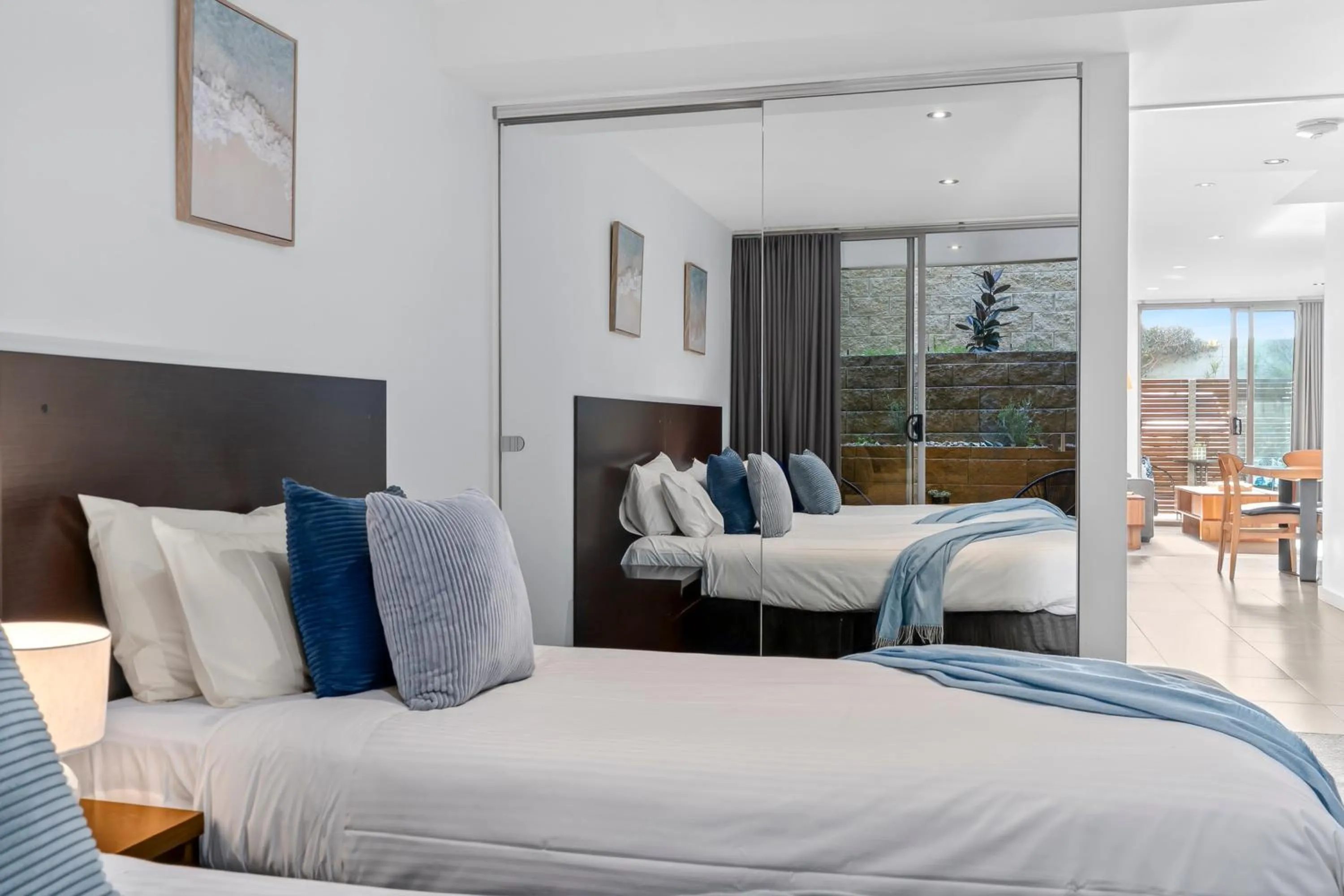 Bedroom, Bed in The Dolphin Apartments