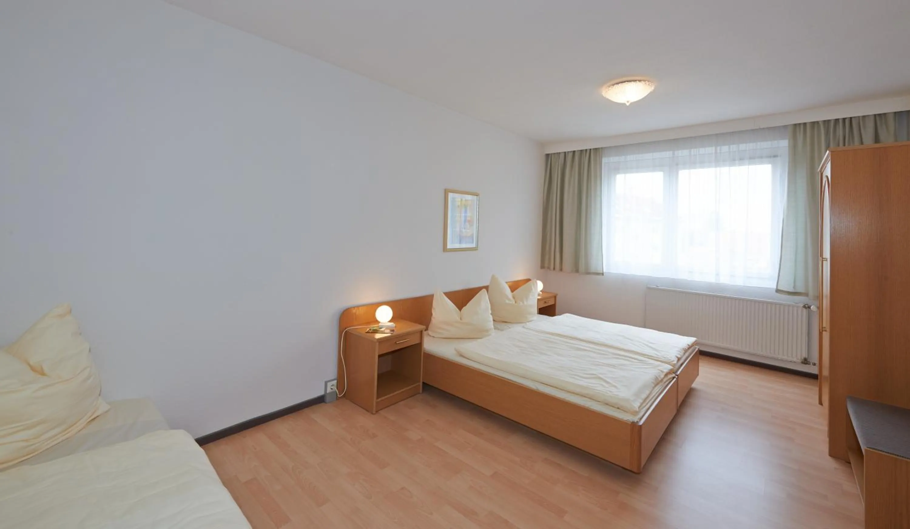 Photo of the whole room, Bed in Alpha Apparthotel leipzig-Rötha