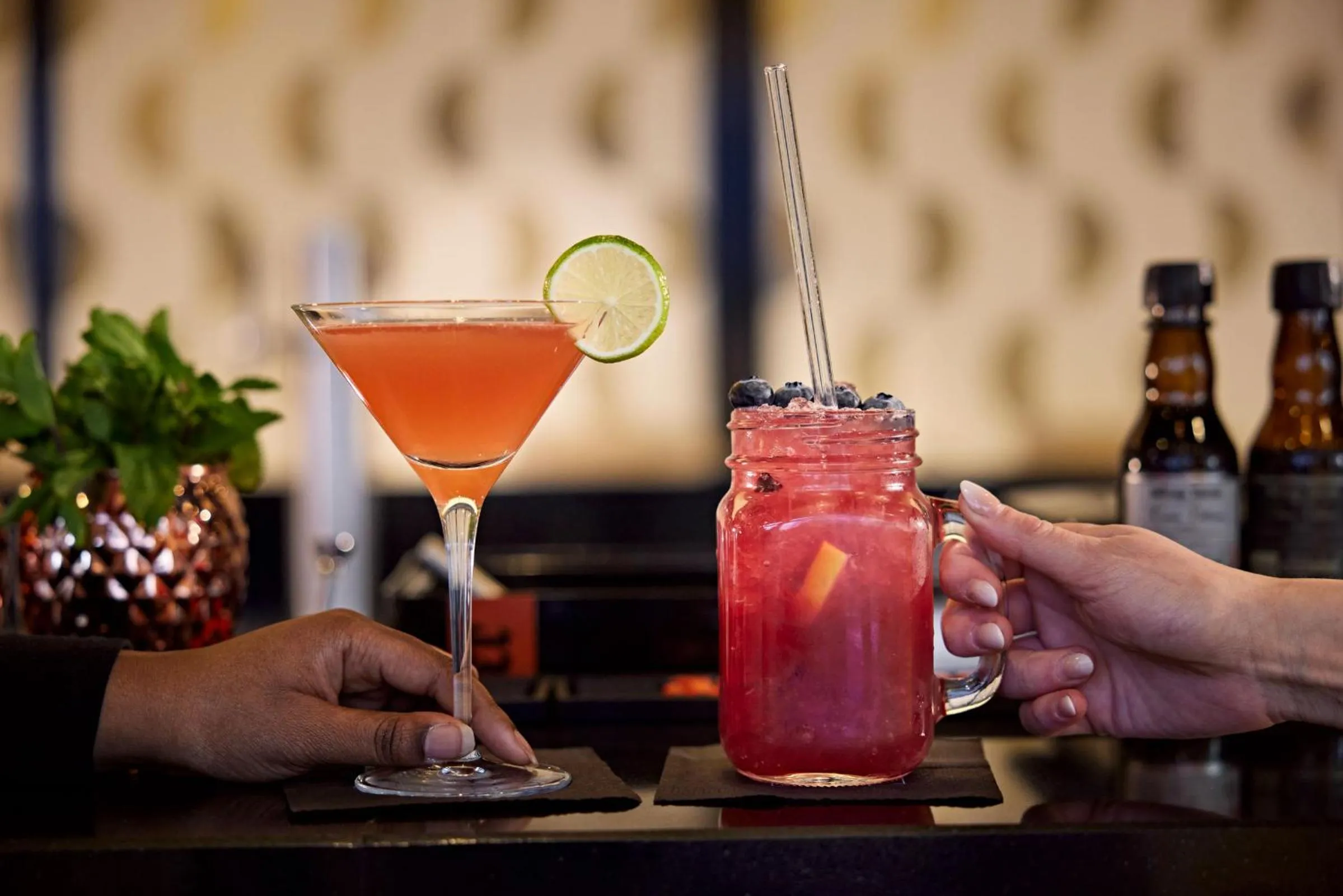 Lounge or bar in LÉGÈRE HOTEL Tuttlingen