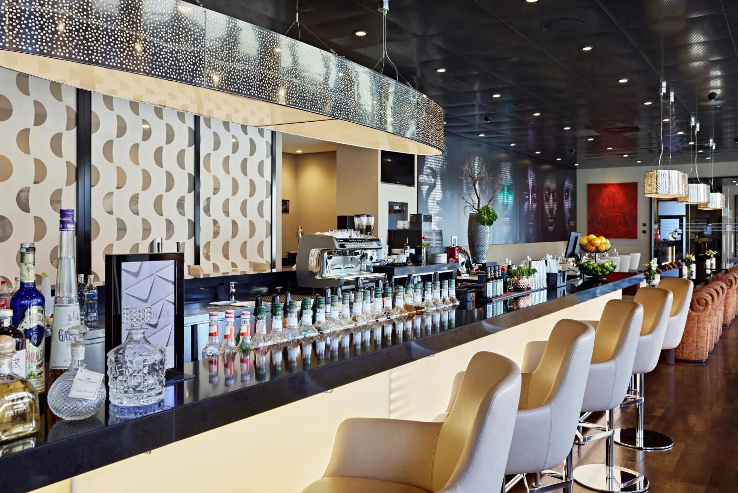 Lounge or bar in LÉGÈRE HOTEL Tuttlingen