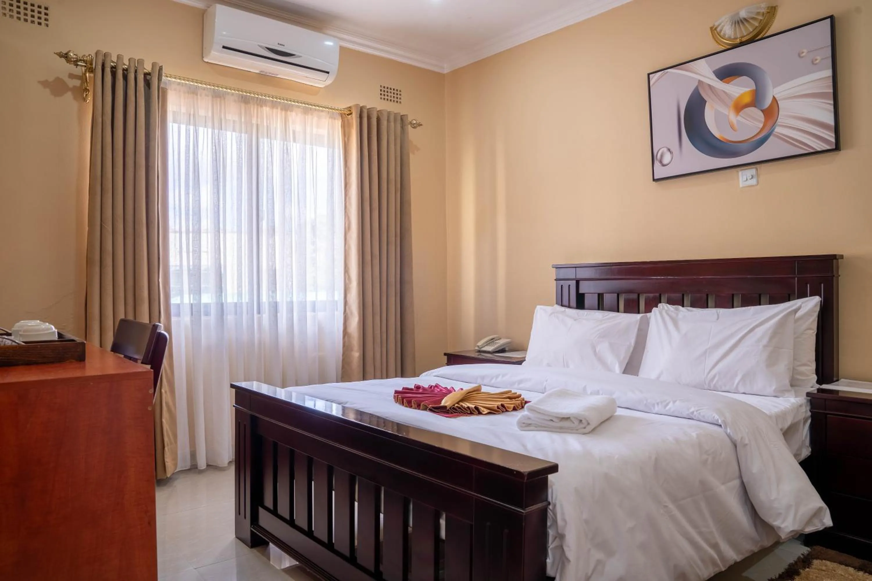 Double Room in Nyamfinzi Hotel