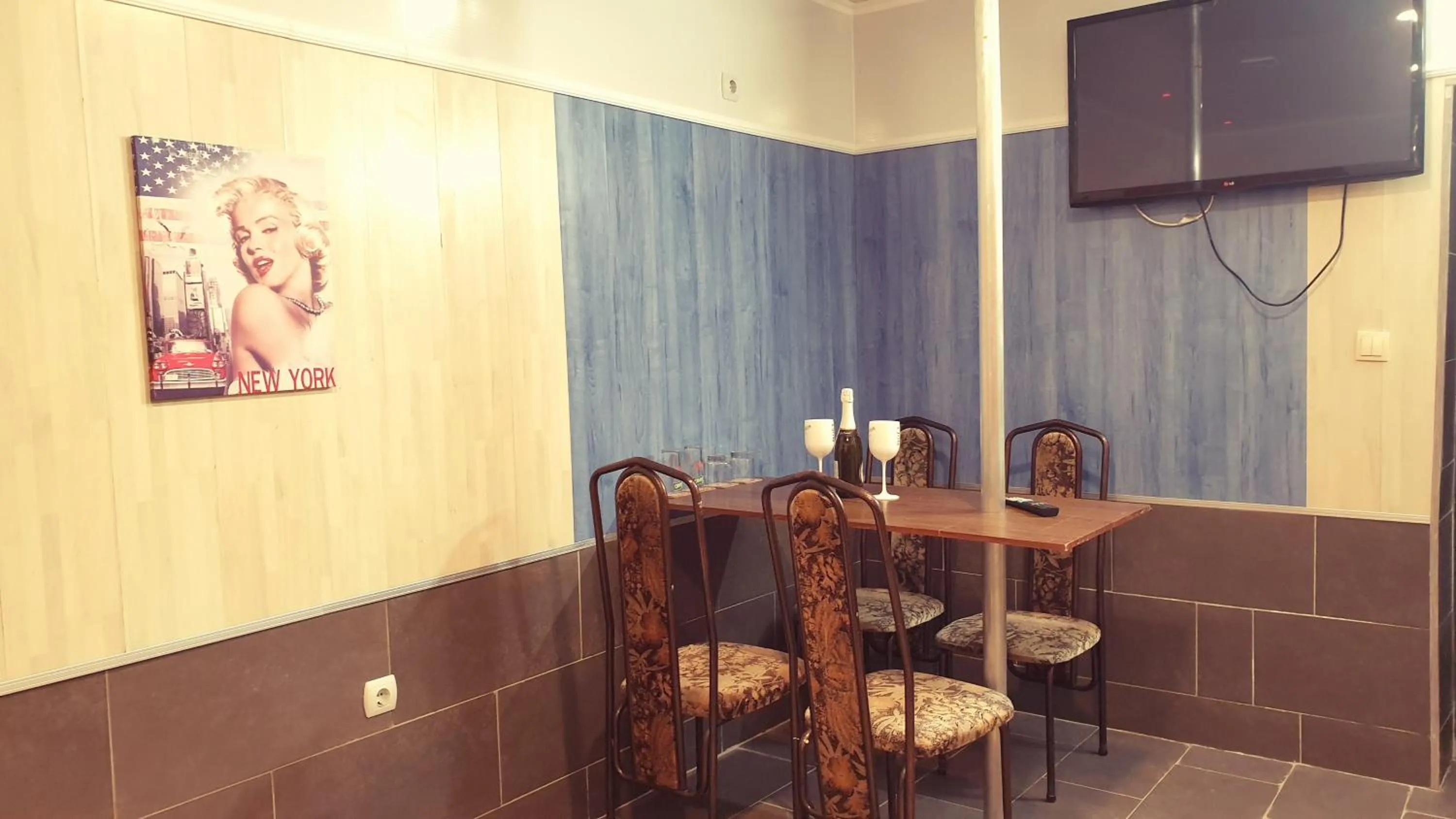 Seating area in Paralax Hotel